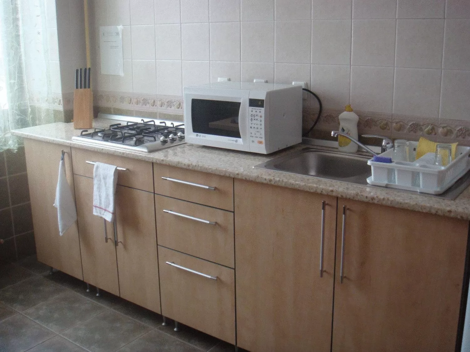 Kitchen or kitchenette in Villa Edera Residence - Gazda Profesionista