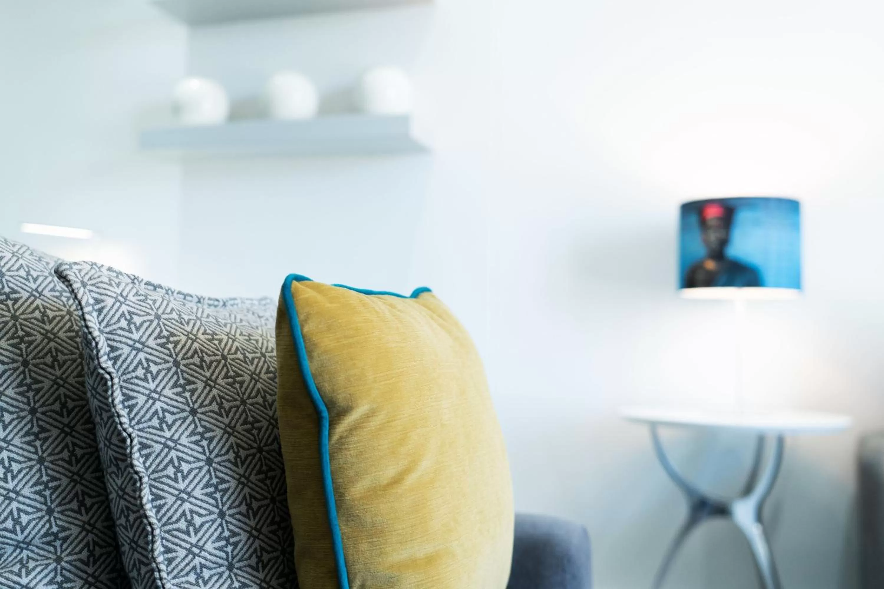 Lounge or bar in Protea Hotel by Marriott Cape Town North Wharf