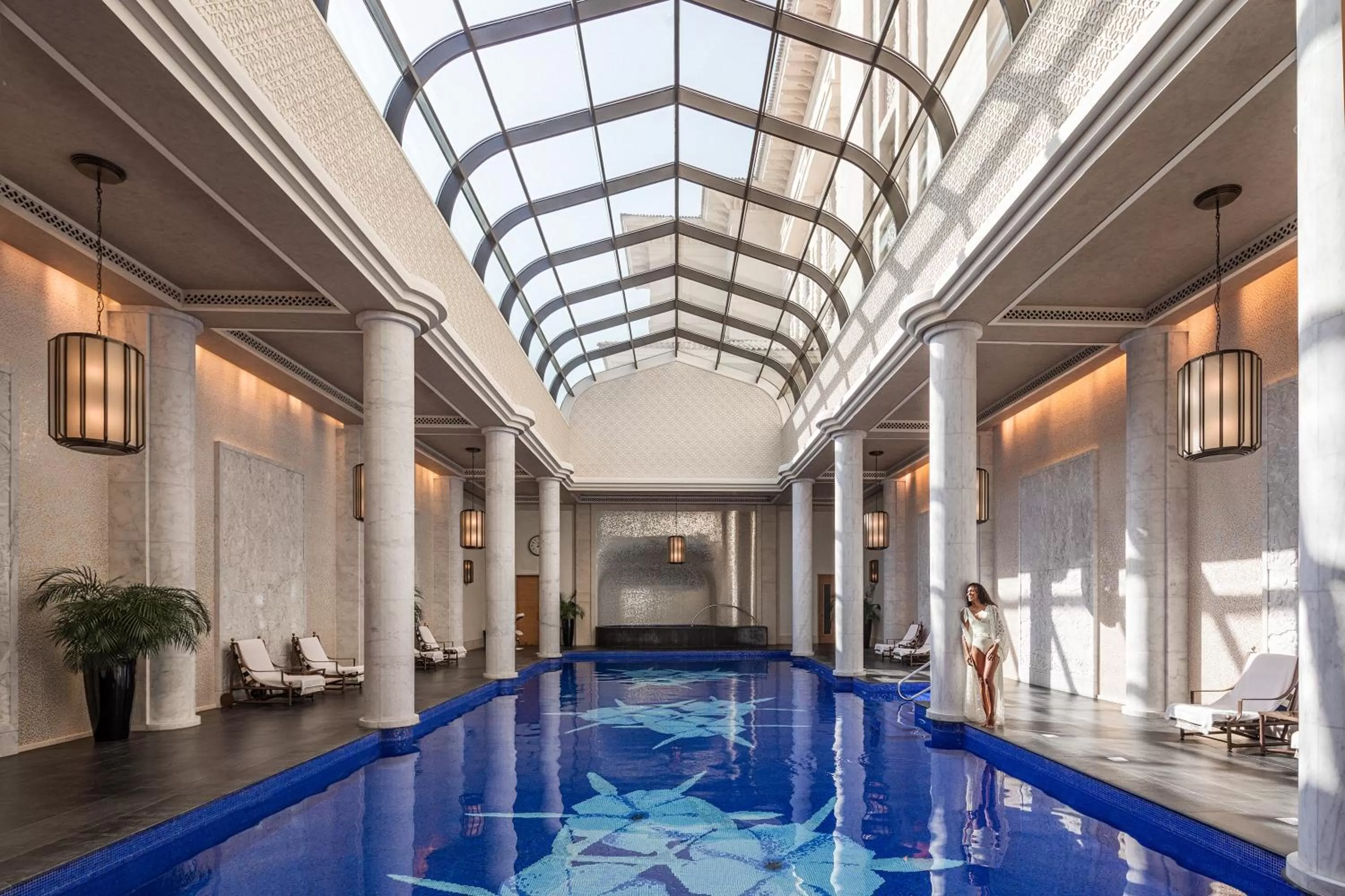 Swimming pool in Four Seasons Resort Dubai at Jumeirah Beach