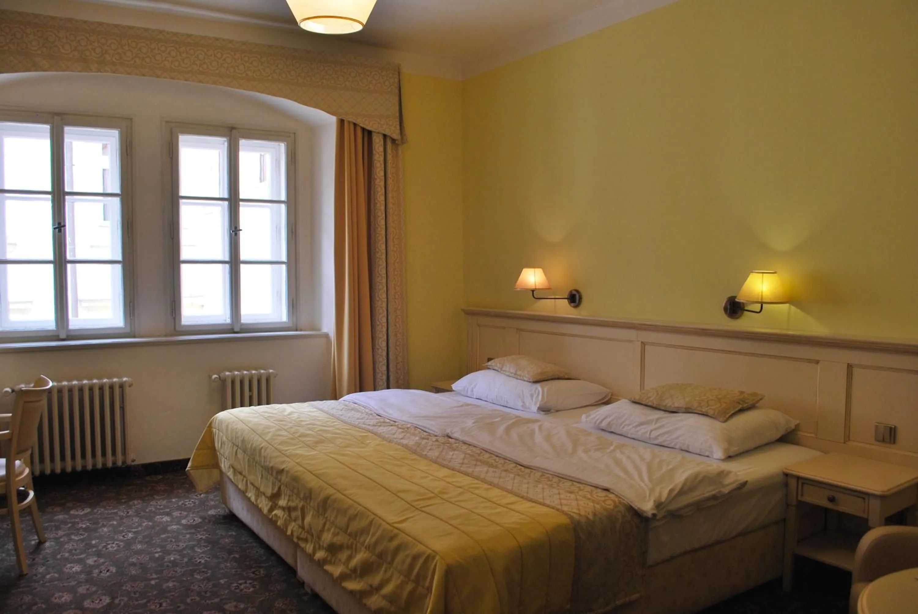 Bedroom, Bed in Hotel Metamorphis