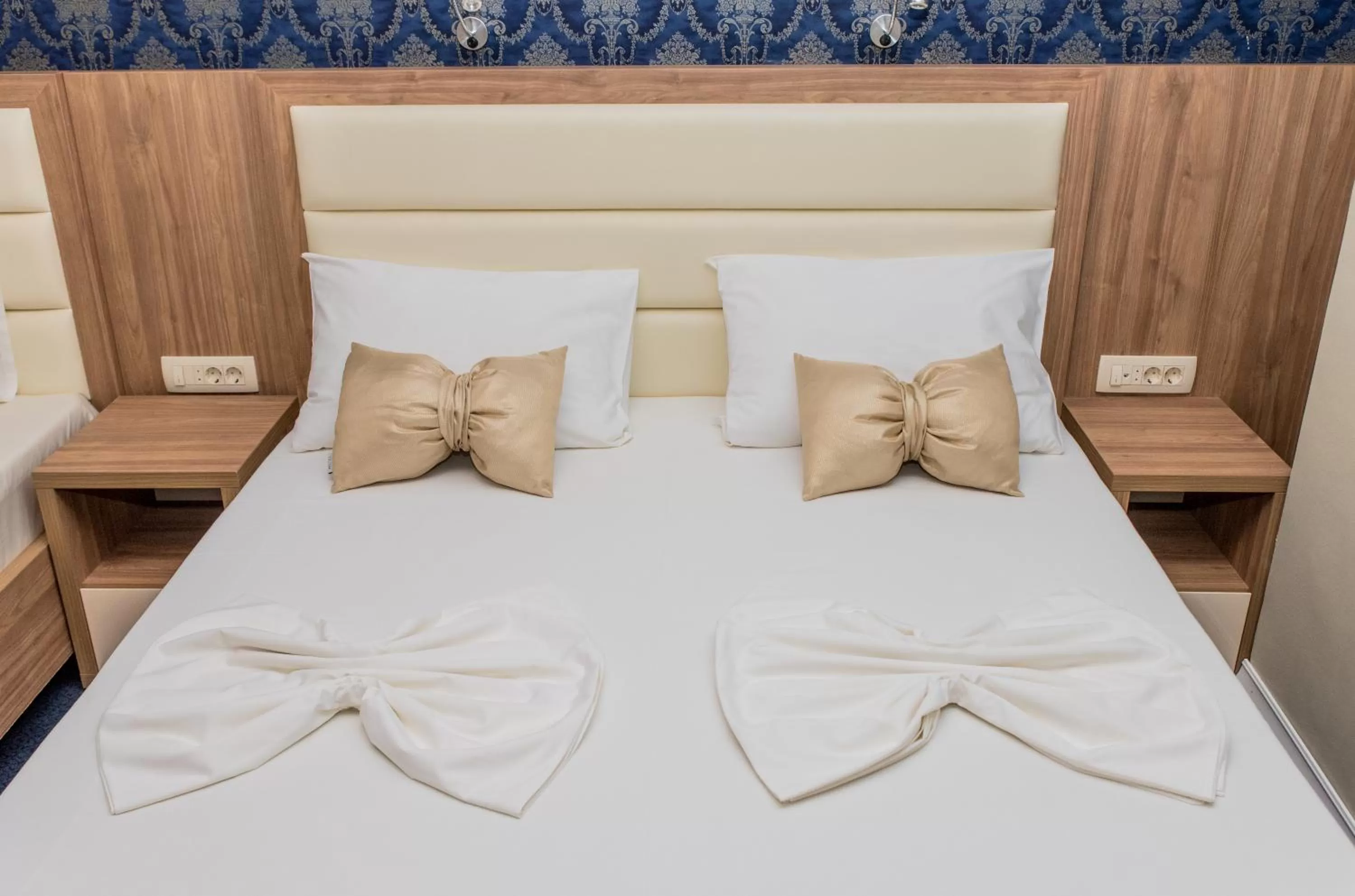 bunk bed, Bed in Hotel Crnogorska Kuća