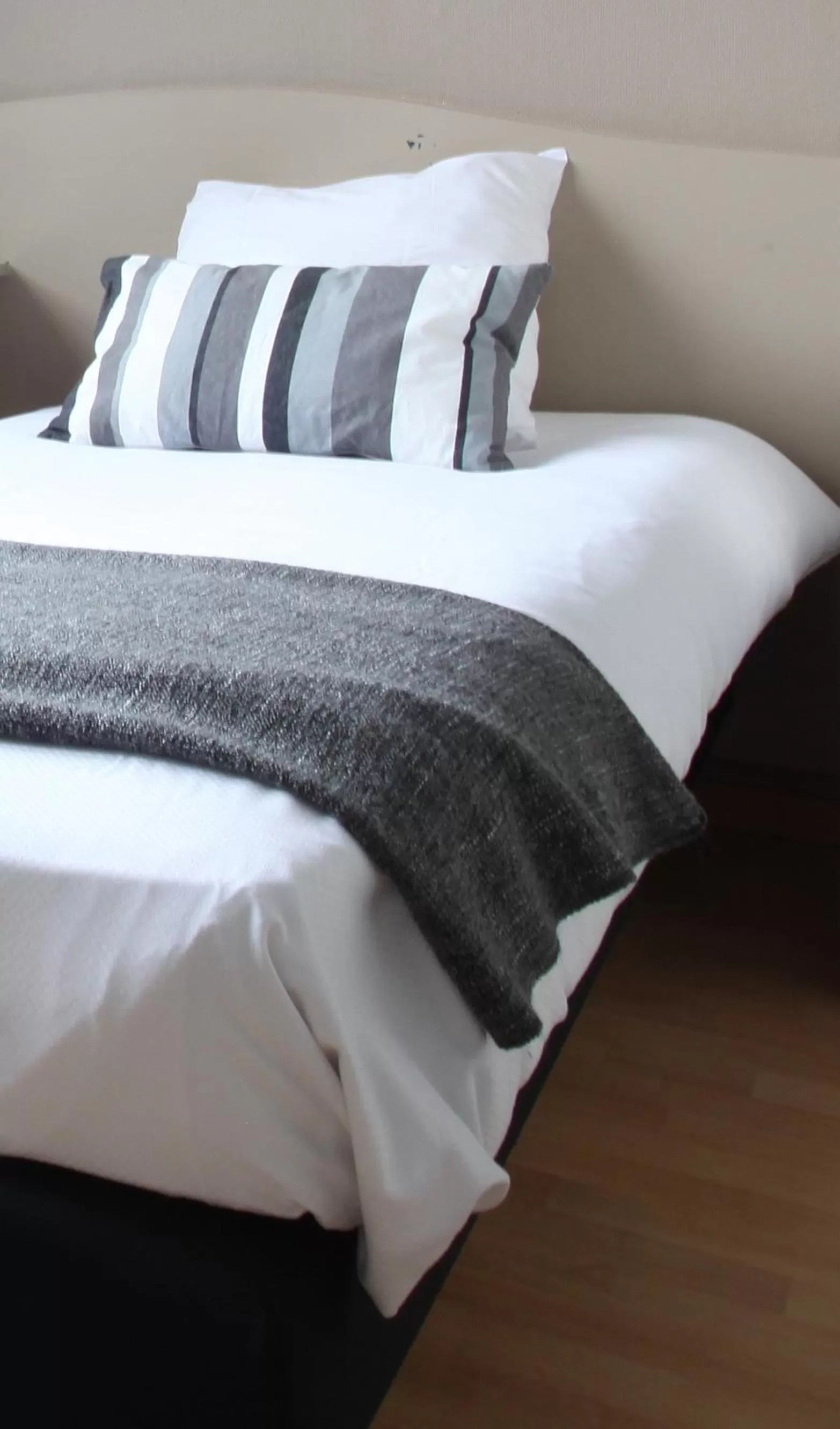 Bed in Hotel La Royale