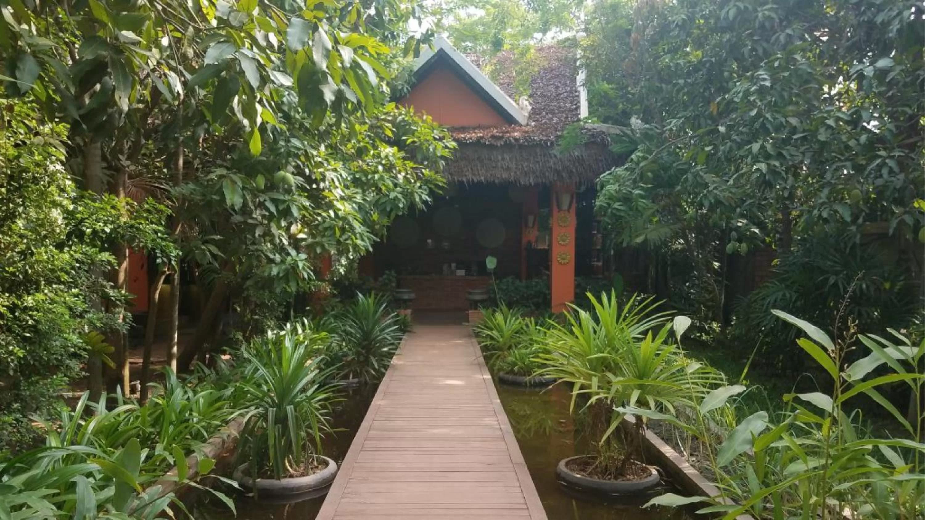 Facade/entrance, Garden in Residence Indochine Suite