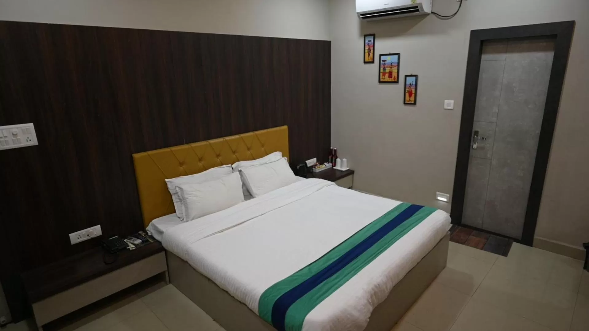 Bedroom, Bed in Hotel Green Apple