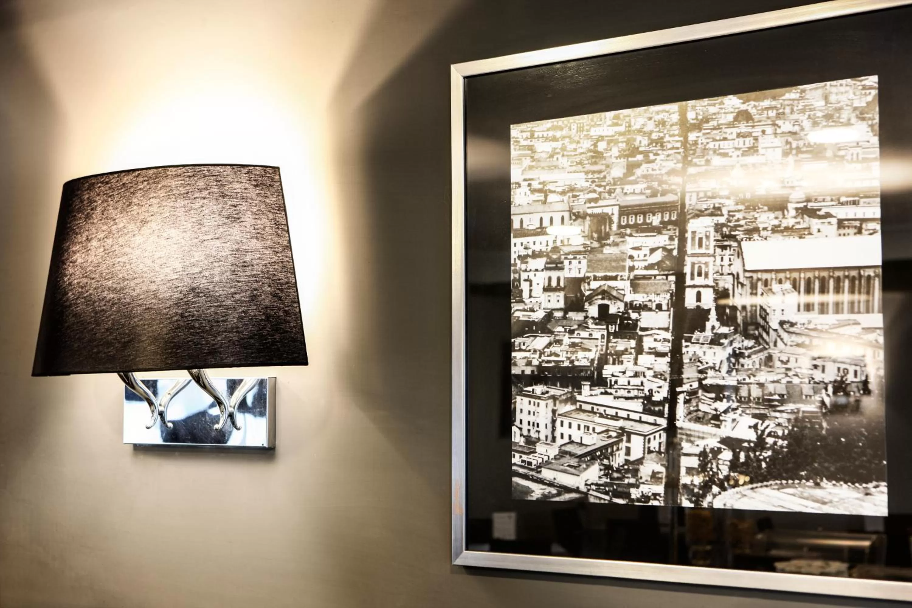 Restaurant/places to eat in Best Western JFK Hotel