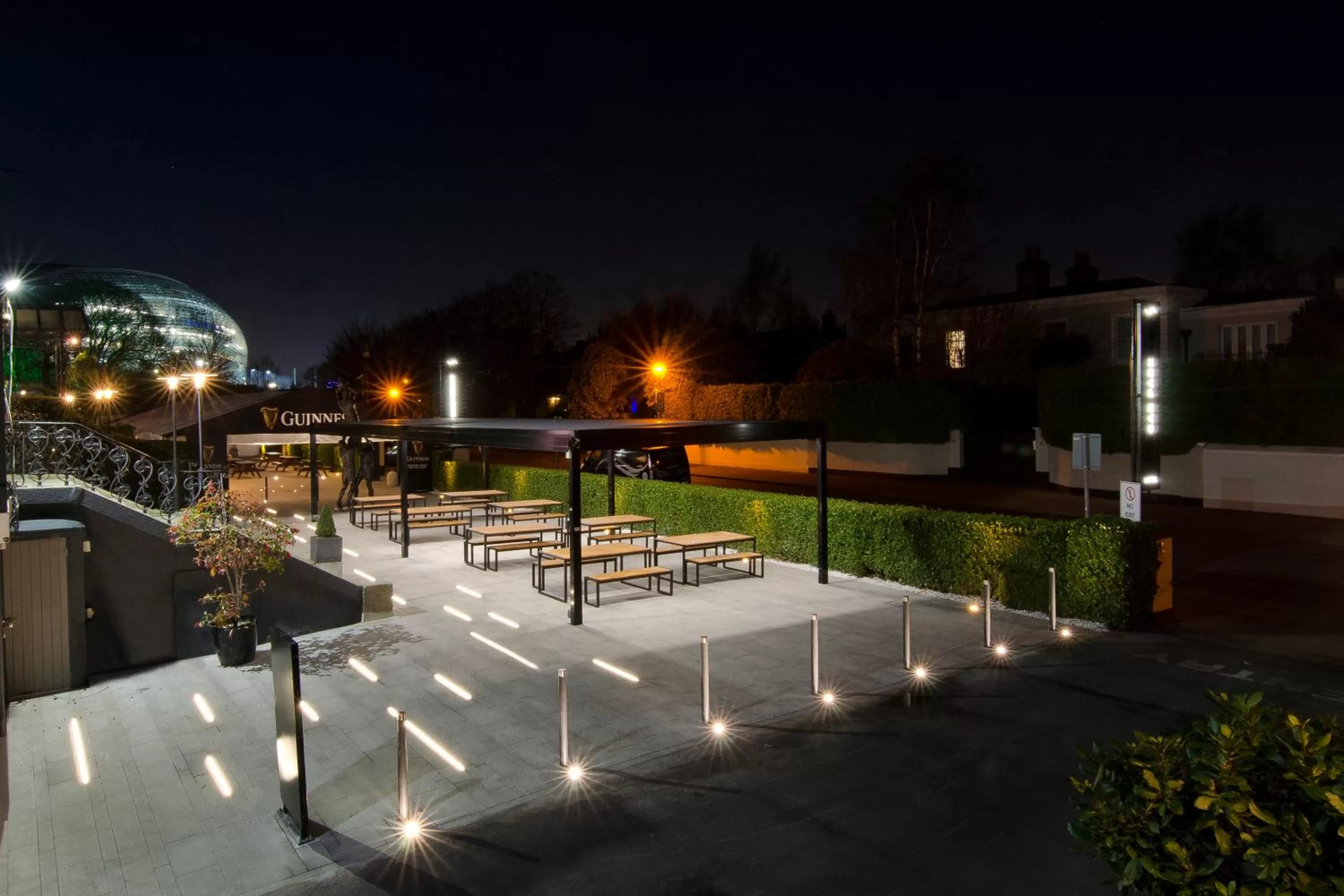 Property building in The Sandymount Hotel