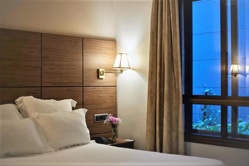 Bedroom, Bed in Galicia Palace