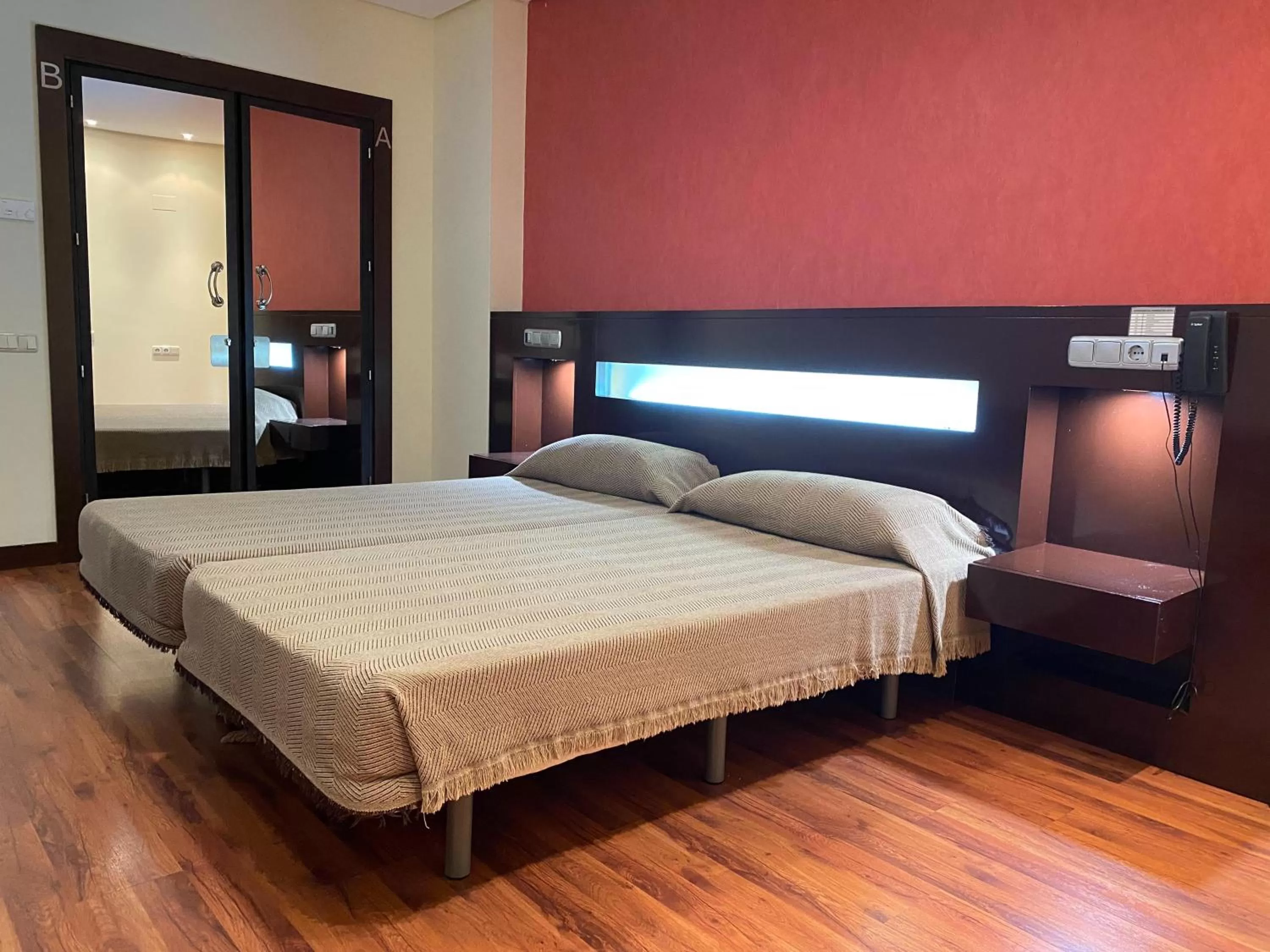 Bedroom, Bed in Hotel La Cantueña