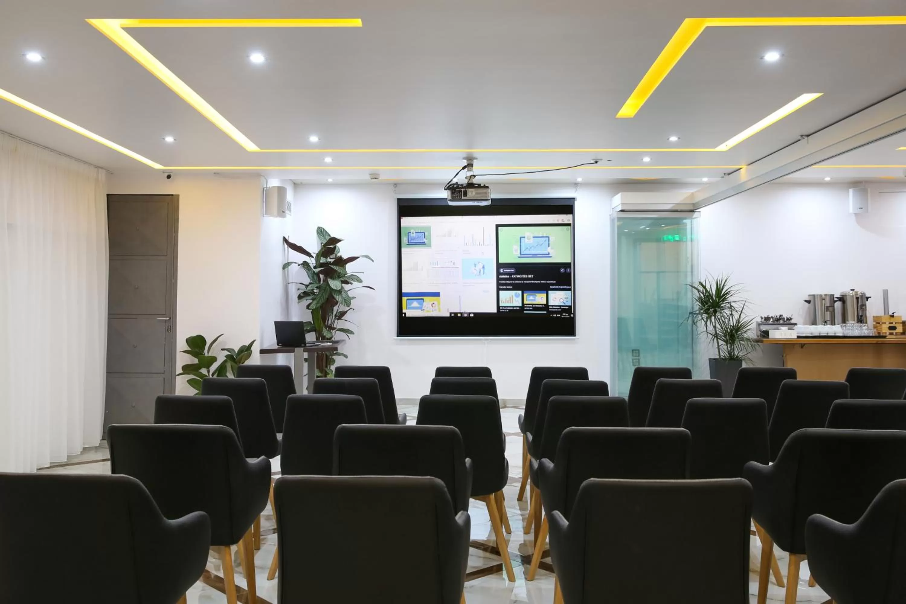 Meeting/conference room in Athens Starlight Hotel