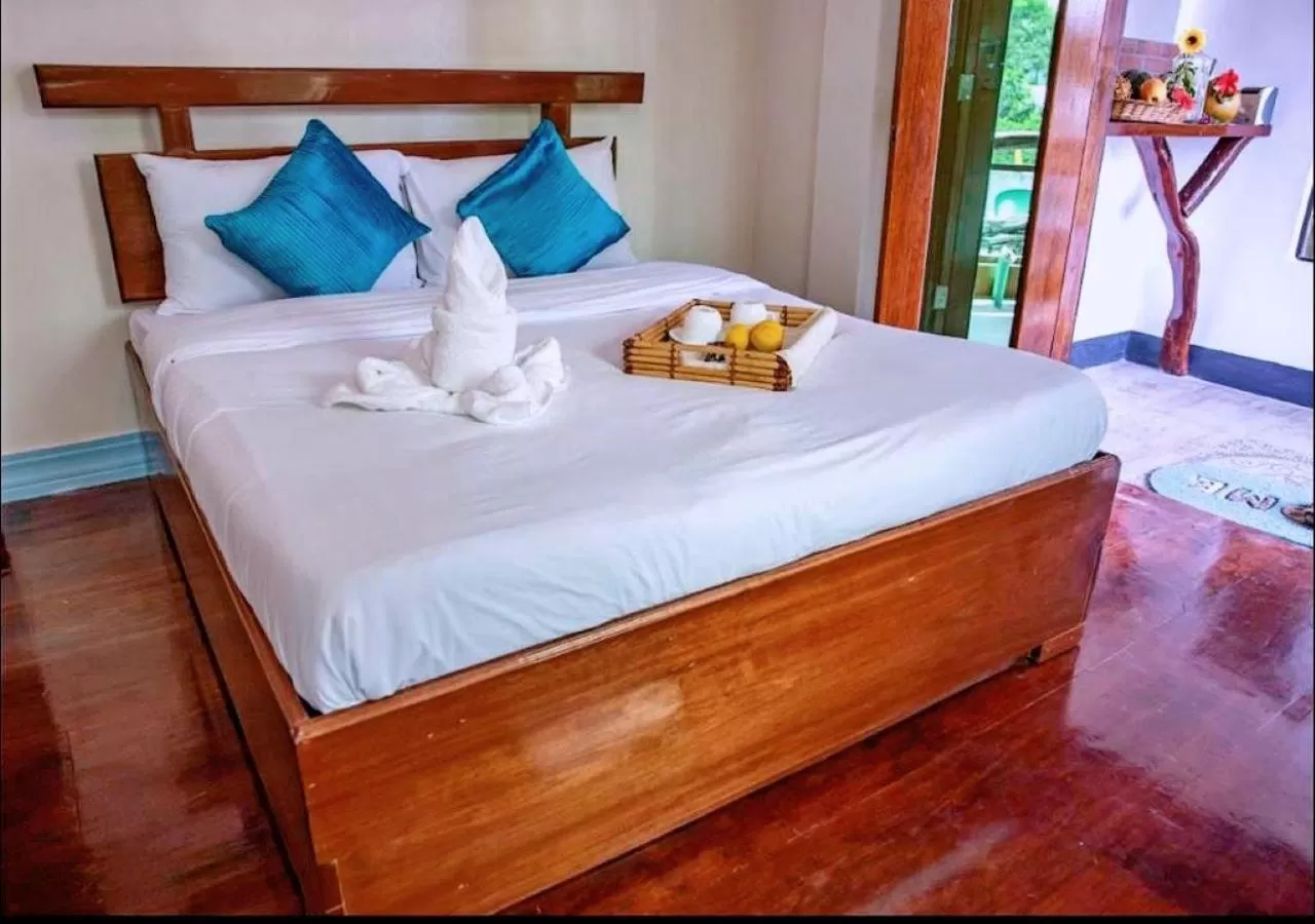 Bedroom, Bed in Peak View Resort