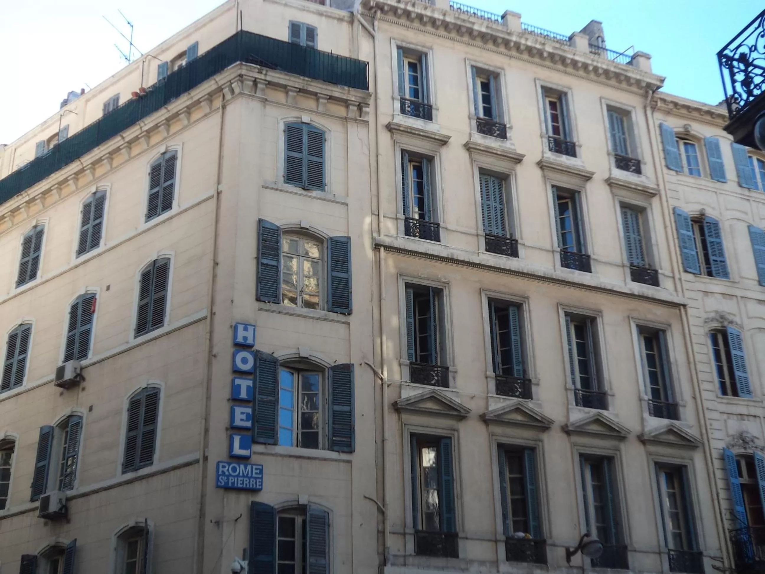 Property building in ibis Styles Marseille Vieux Port