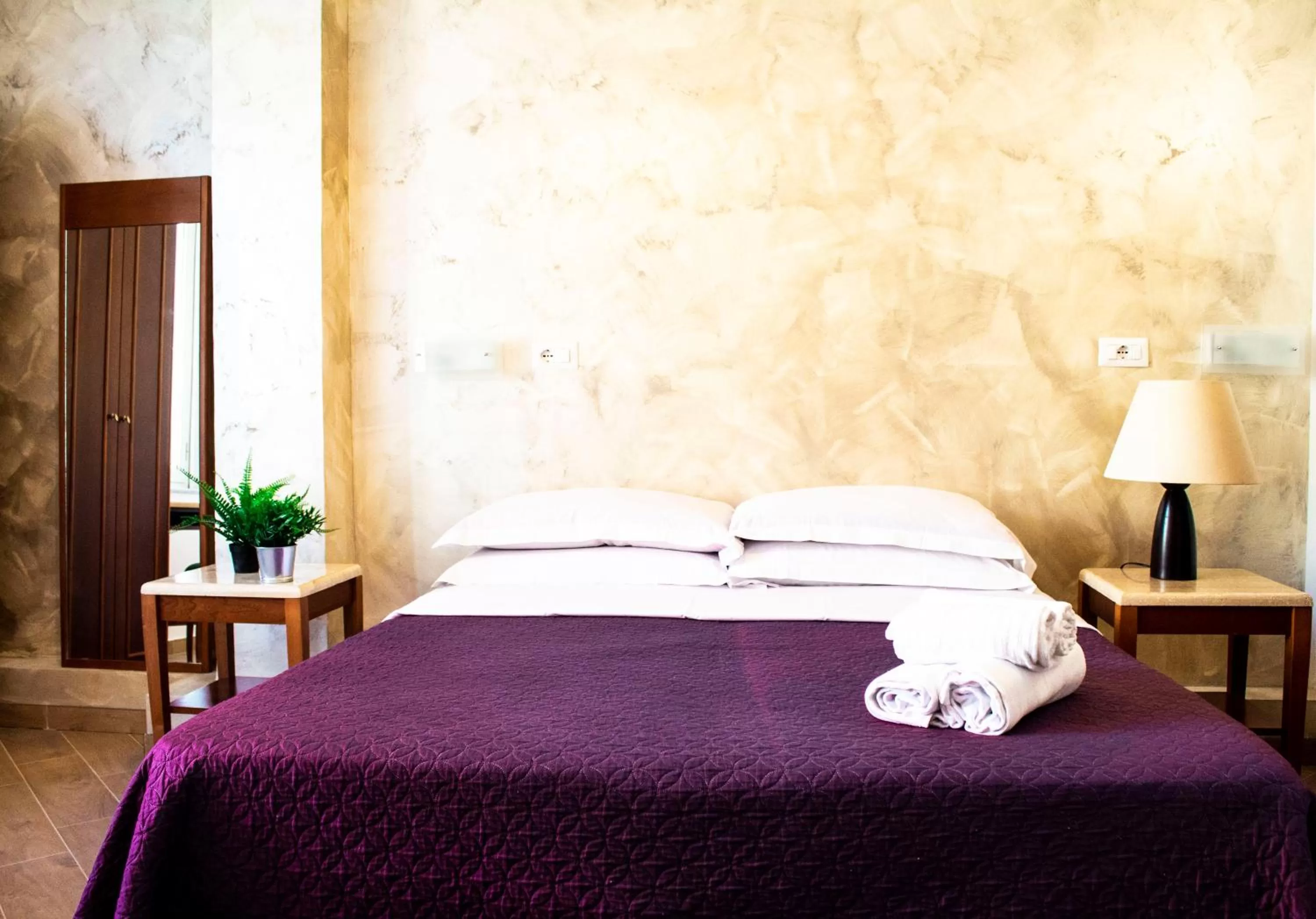 Bed in Hotel Anacapri