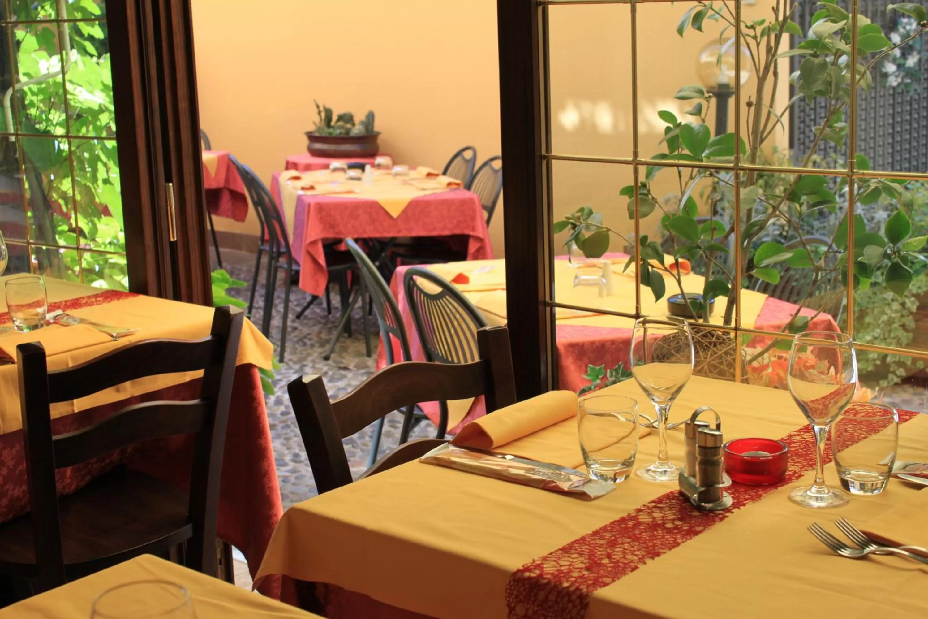 Restaurant/places to eat in Albergo Antica Locanda