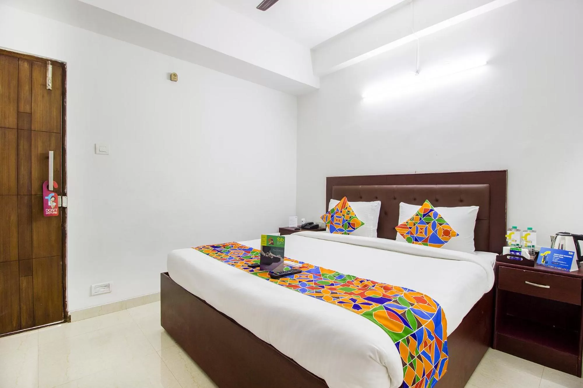 Bed in FabHotel Limestone Suites -750M from Yashoda Hospitals, Somajiguda