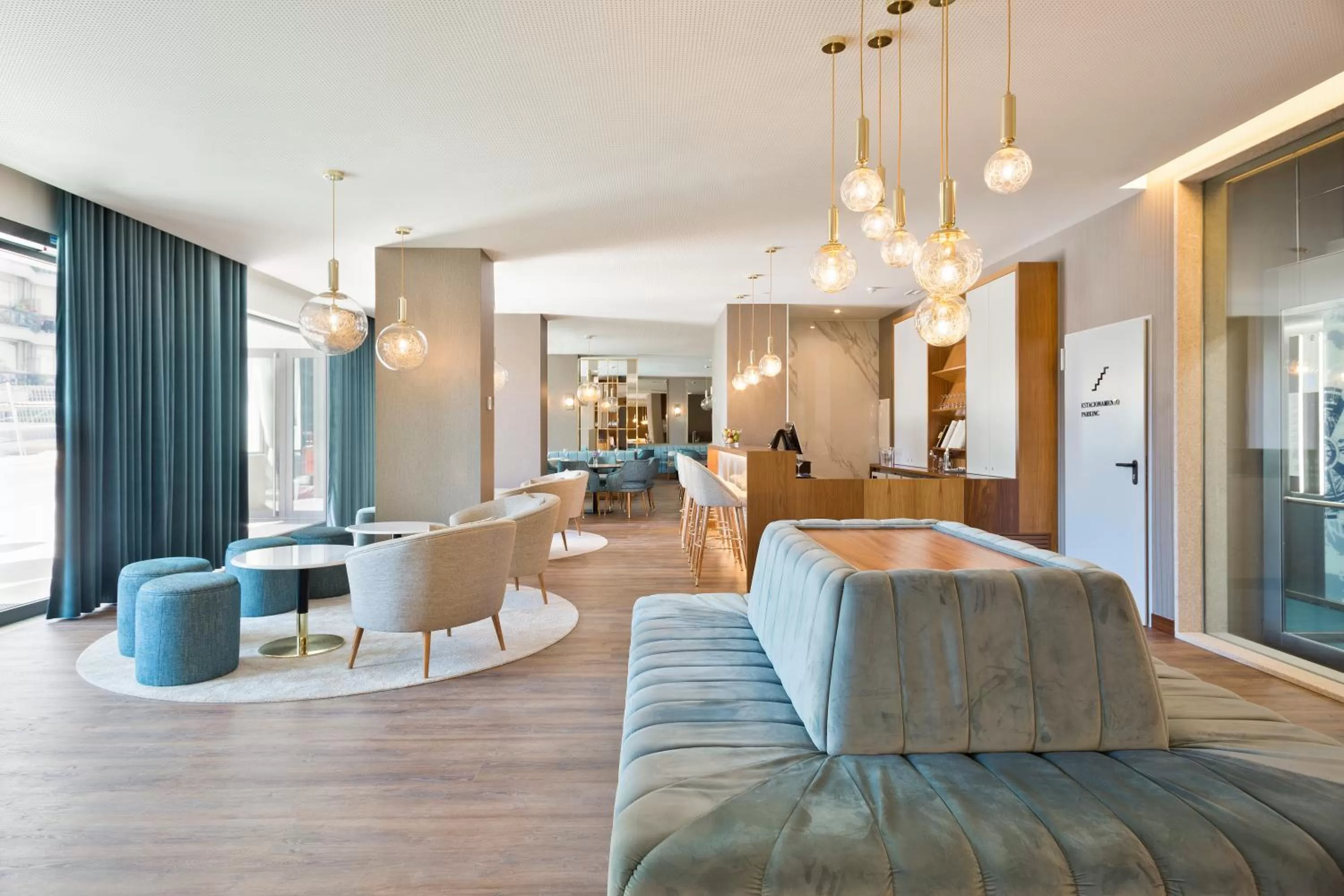 Living room in Acta The Avenue