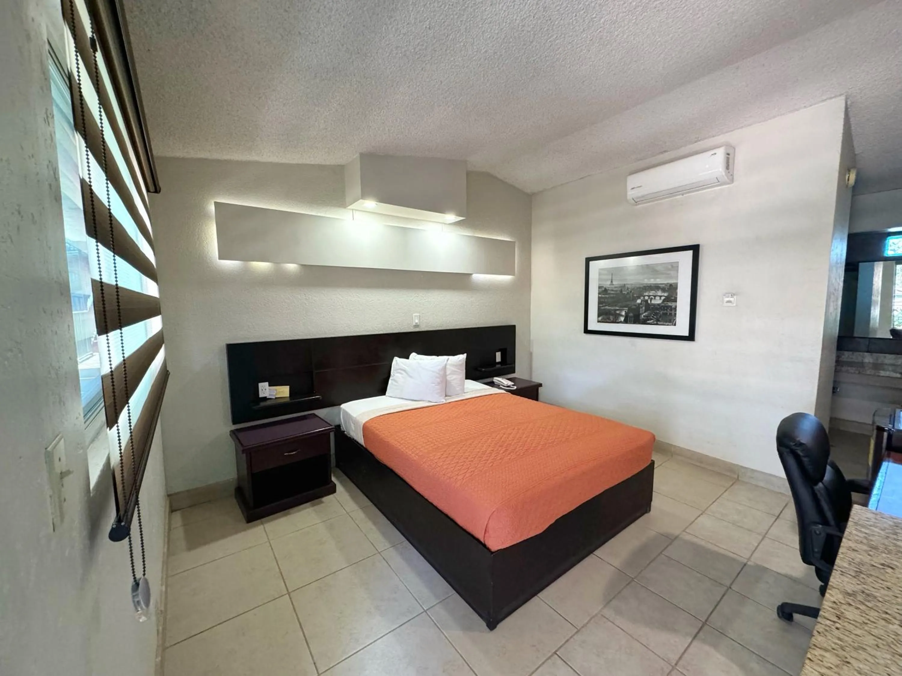 Bed in R INN de TIJUANA