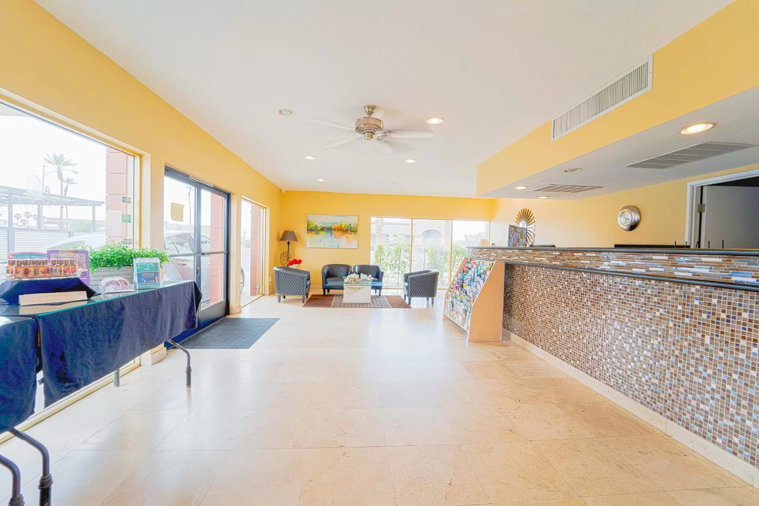 Lobby or reception in Royal Plaza Inn