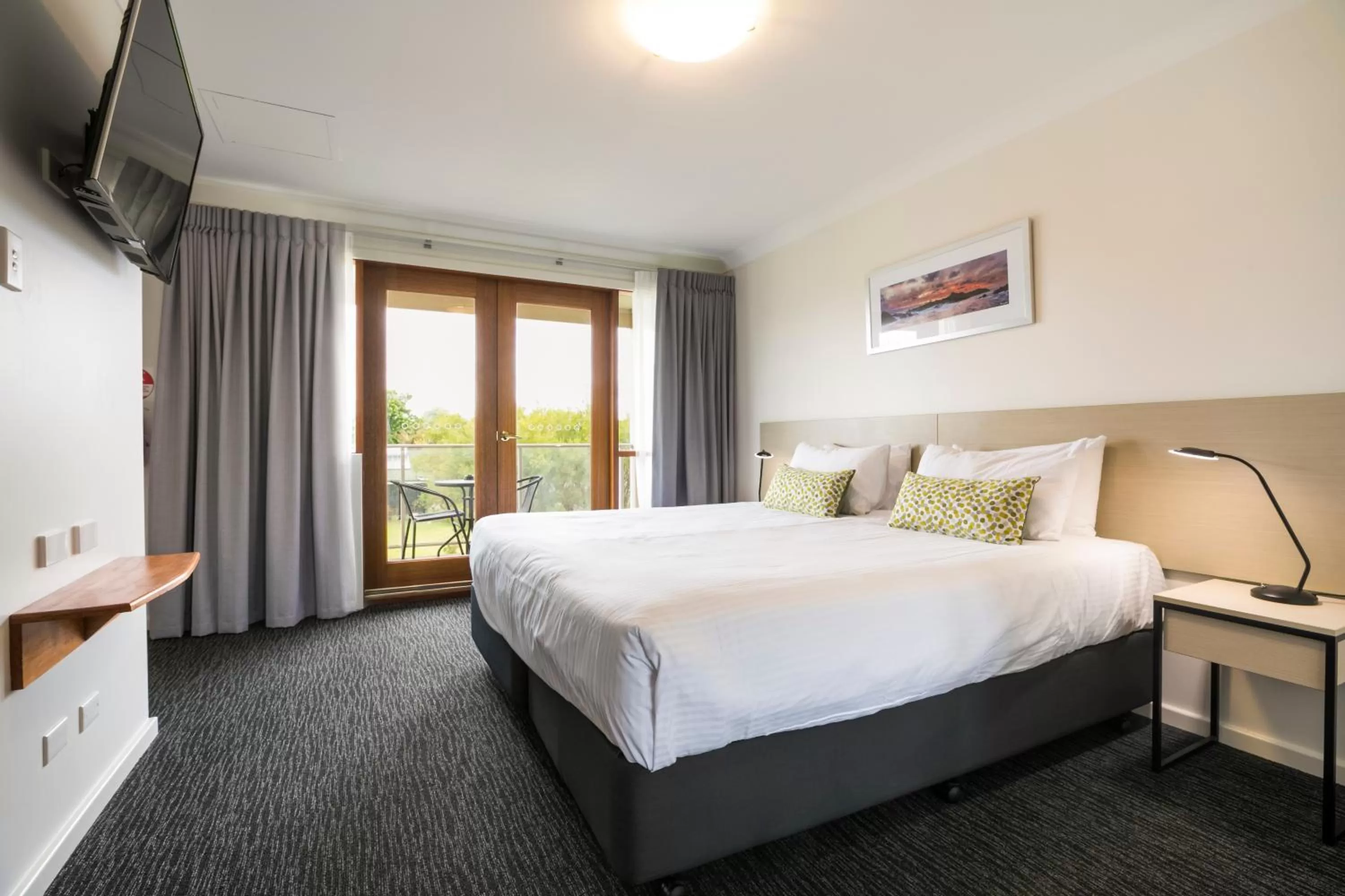 Bedroom, Bed in Nightcap at the Ship Inn