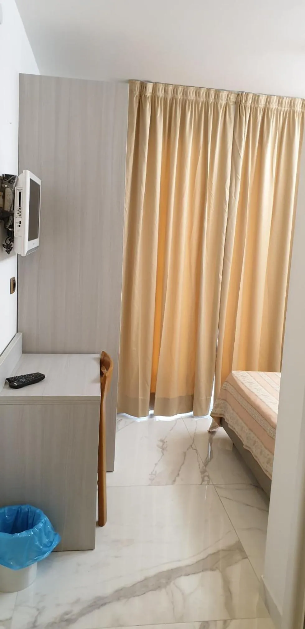 Bed in Columbus Dependance