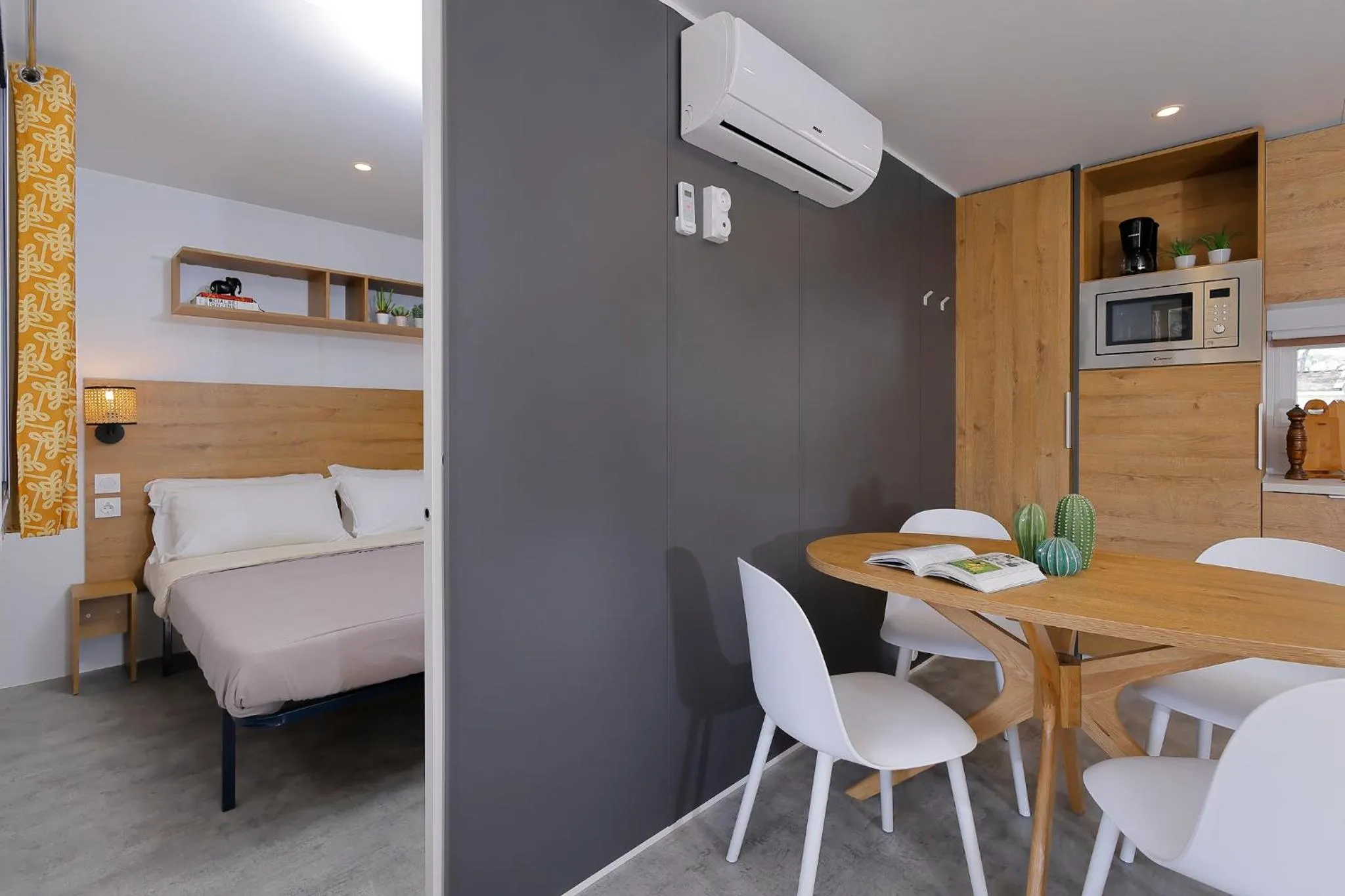 Kitchen or kitchenette, Bed in hu Roma Camping In Town