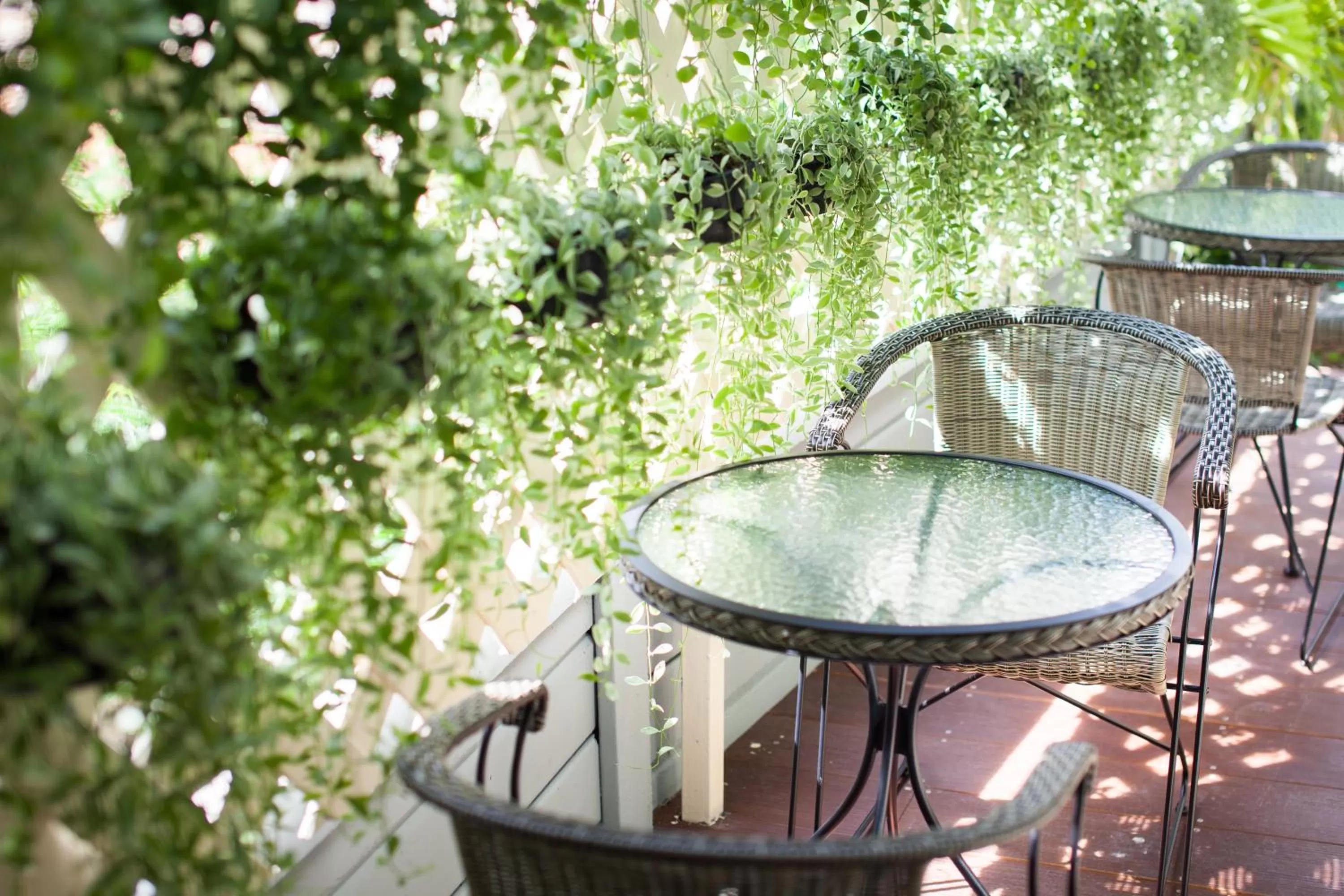 Patio in Anchan Laguna Hotel โรงแรมอัญชันลากูน่า