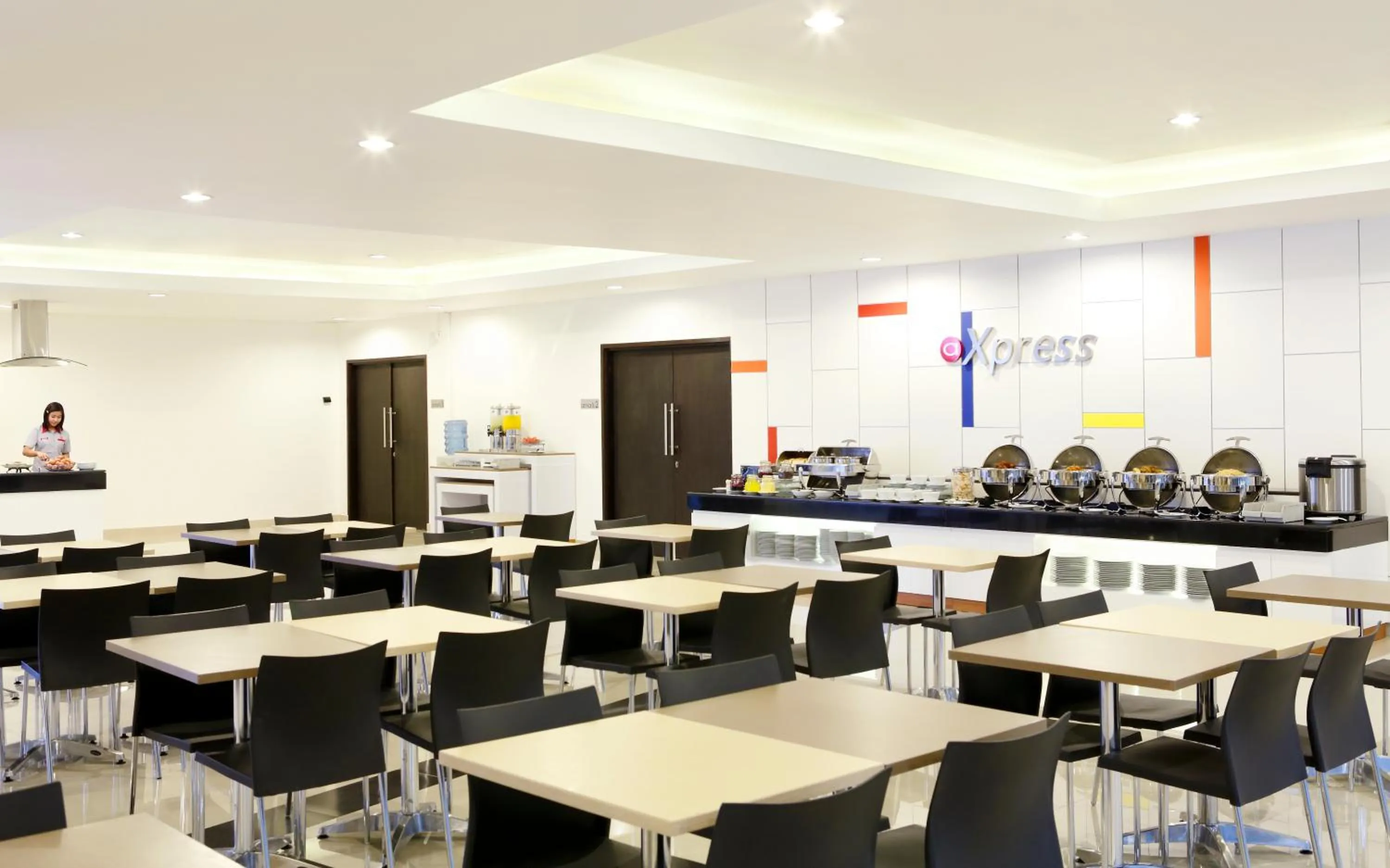 Restaurant/places to eat in Amaris Hotel Ponorogo