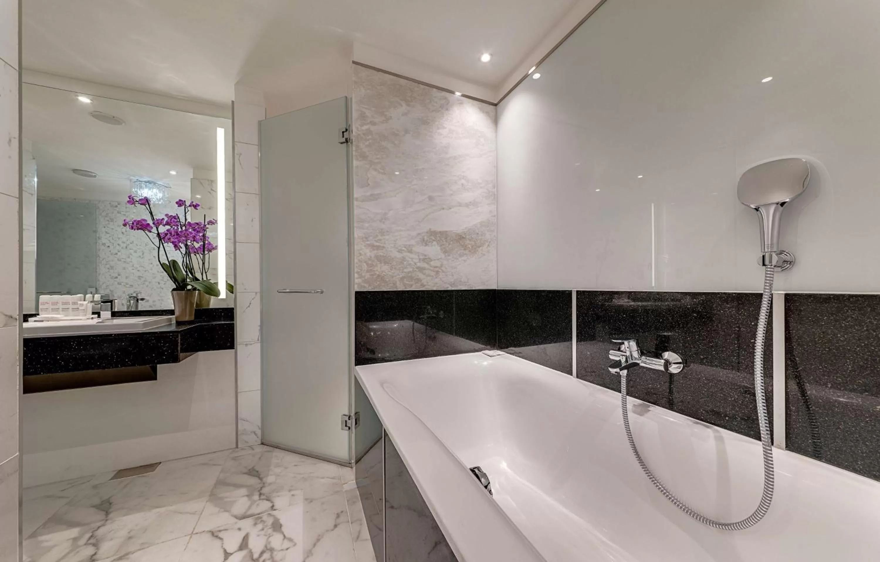 Bathroom in Radisson Blu Hotel, Nairobi Upper Hill