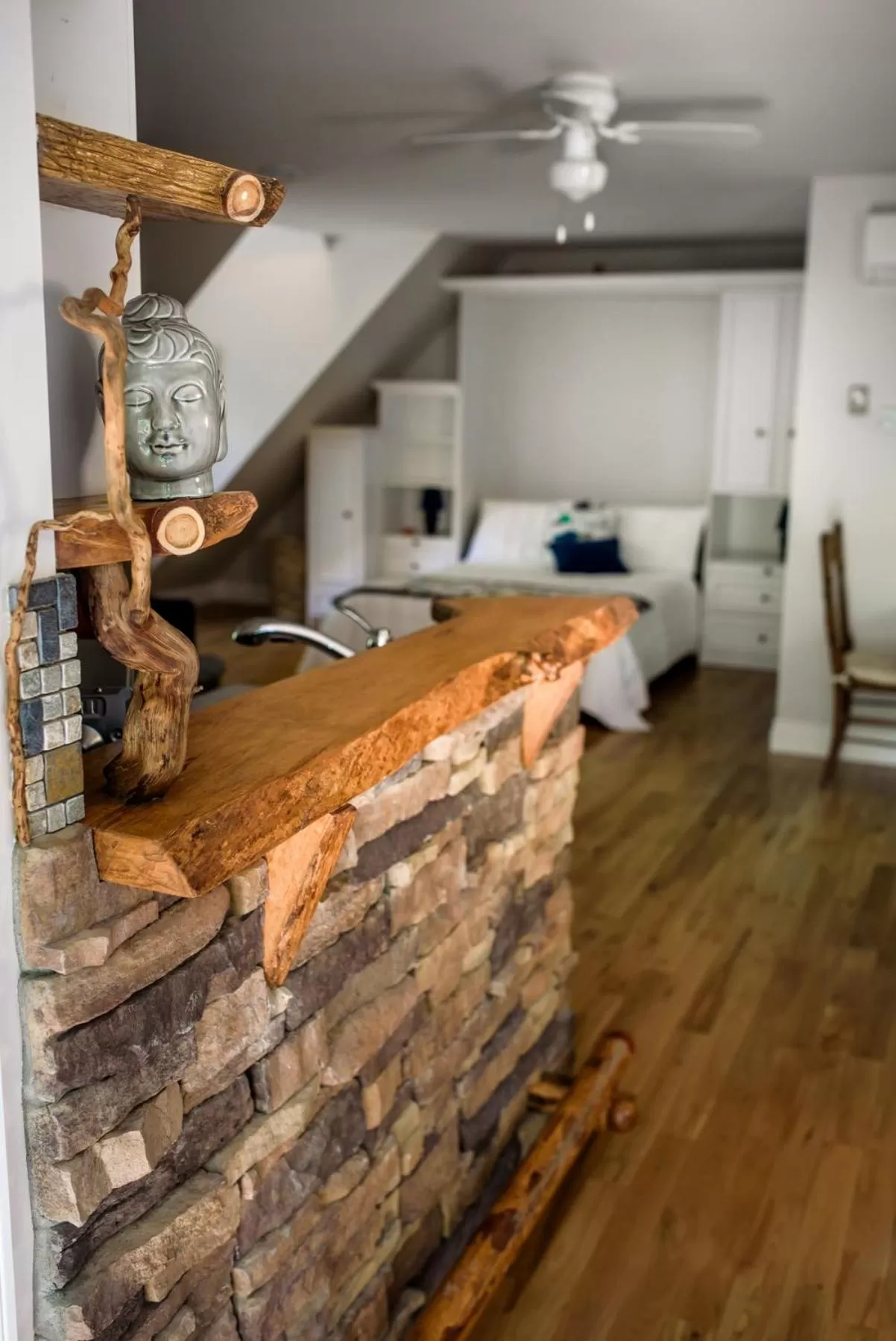 The Kitch'inn - Boutique Inn and Wine Bar