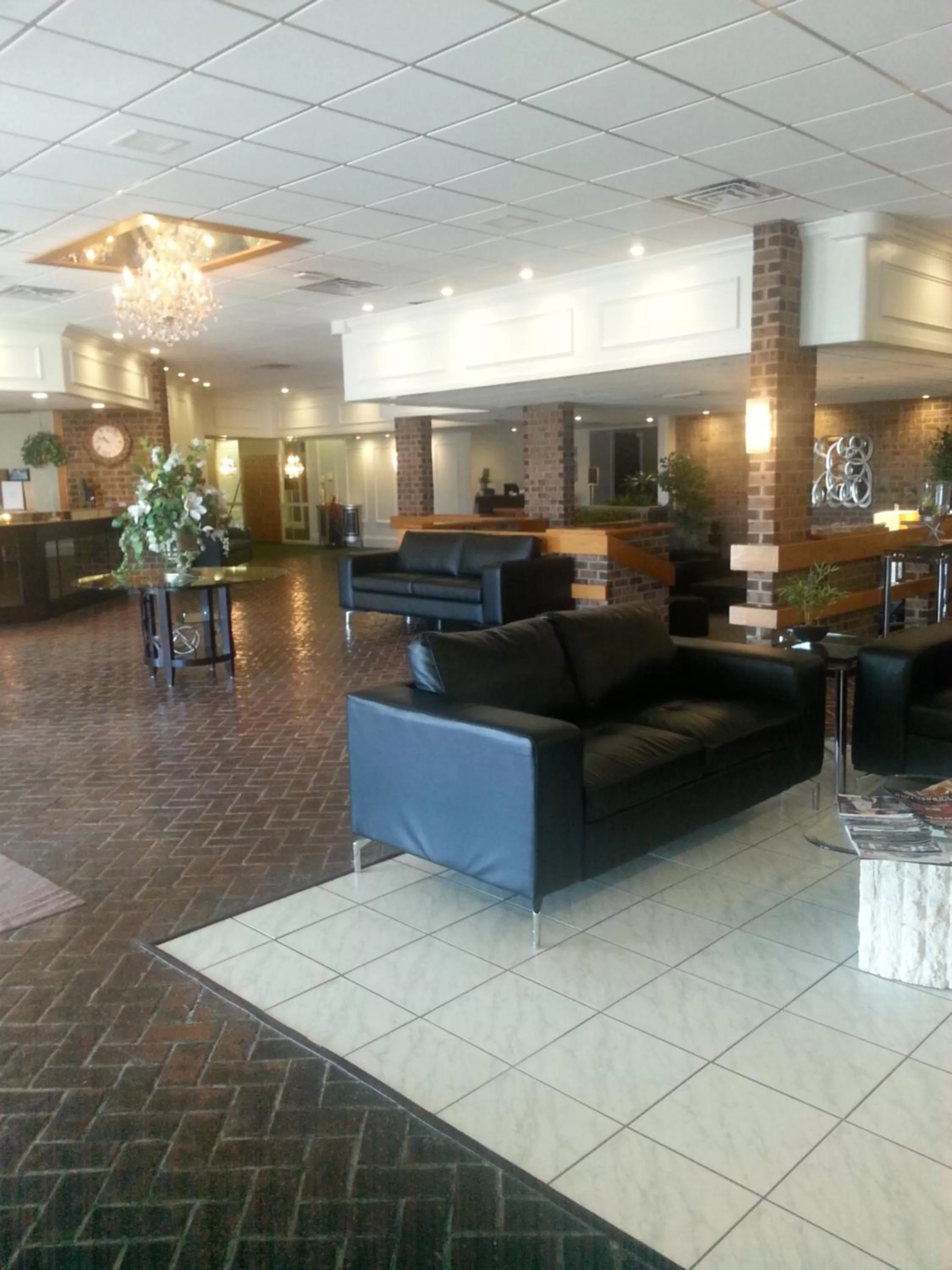 Lobby or reception in Altoona Grand Hotel