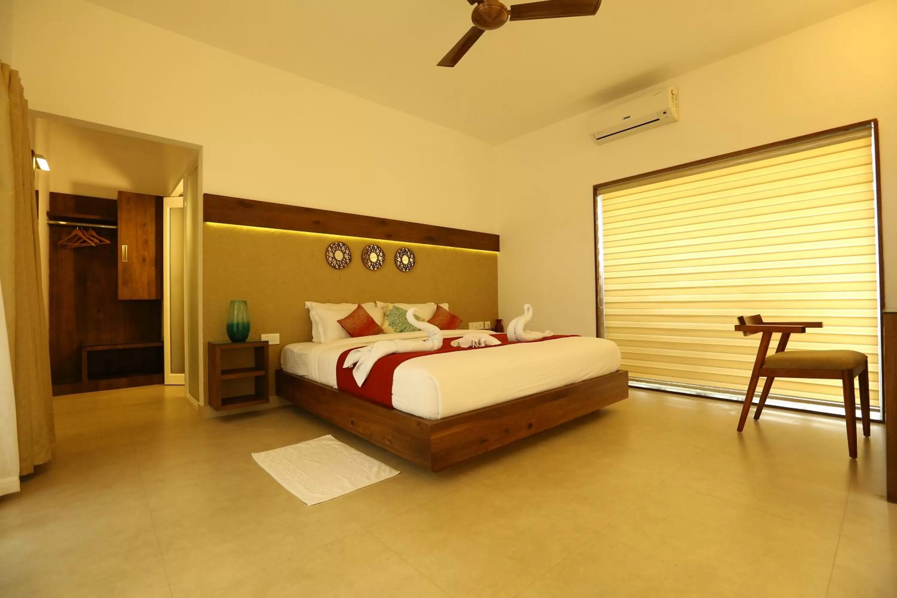 Bed in Le Candles Resort