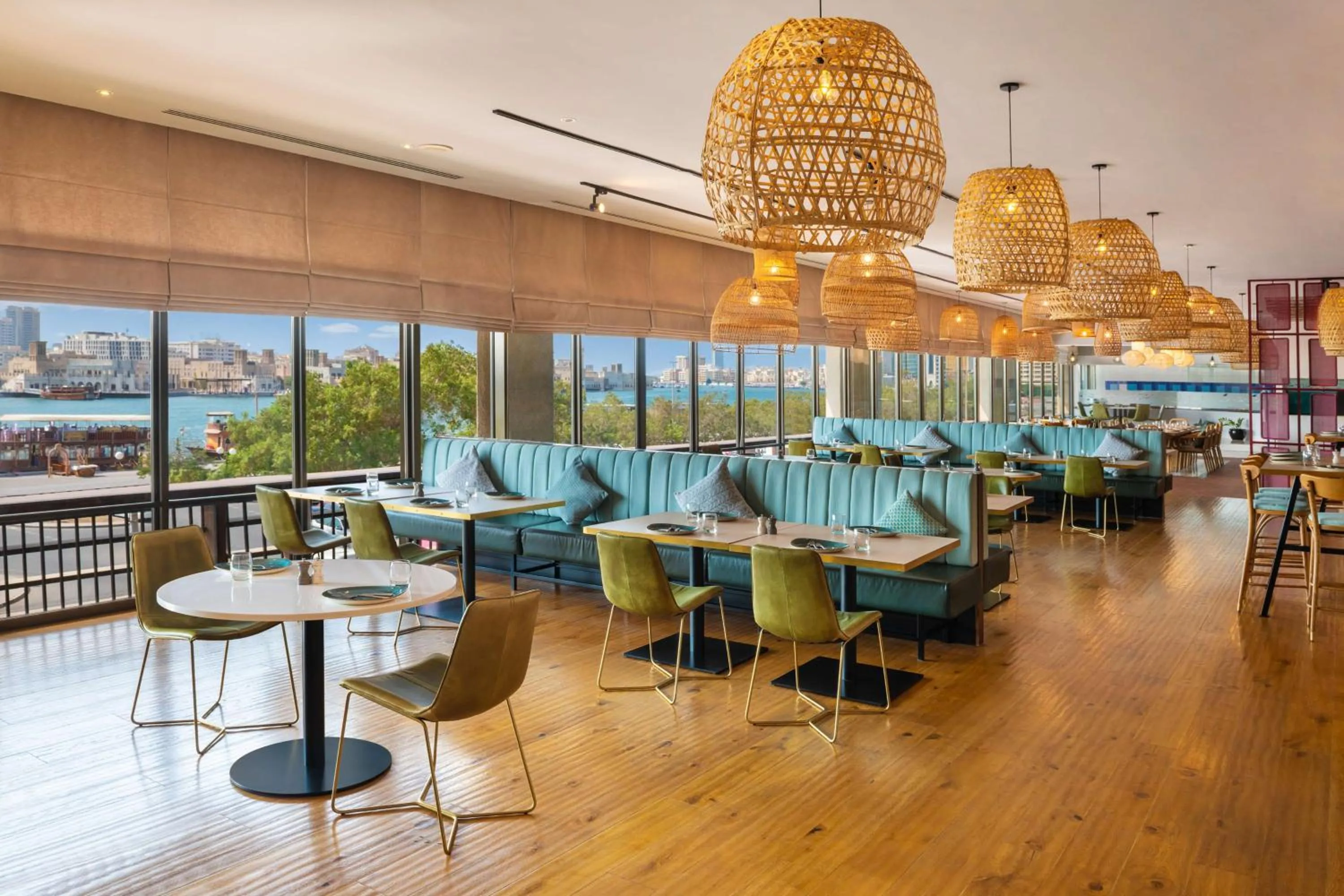 Restaurant/places to eat in Radisson Blu Hotel, Dubai Deira Creek