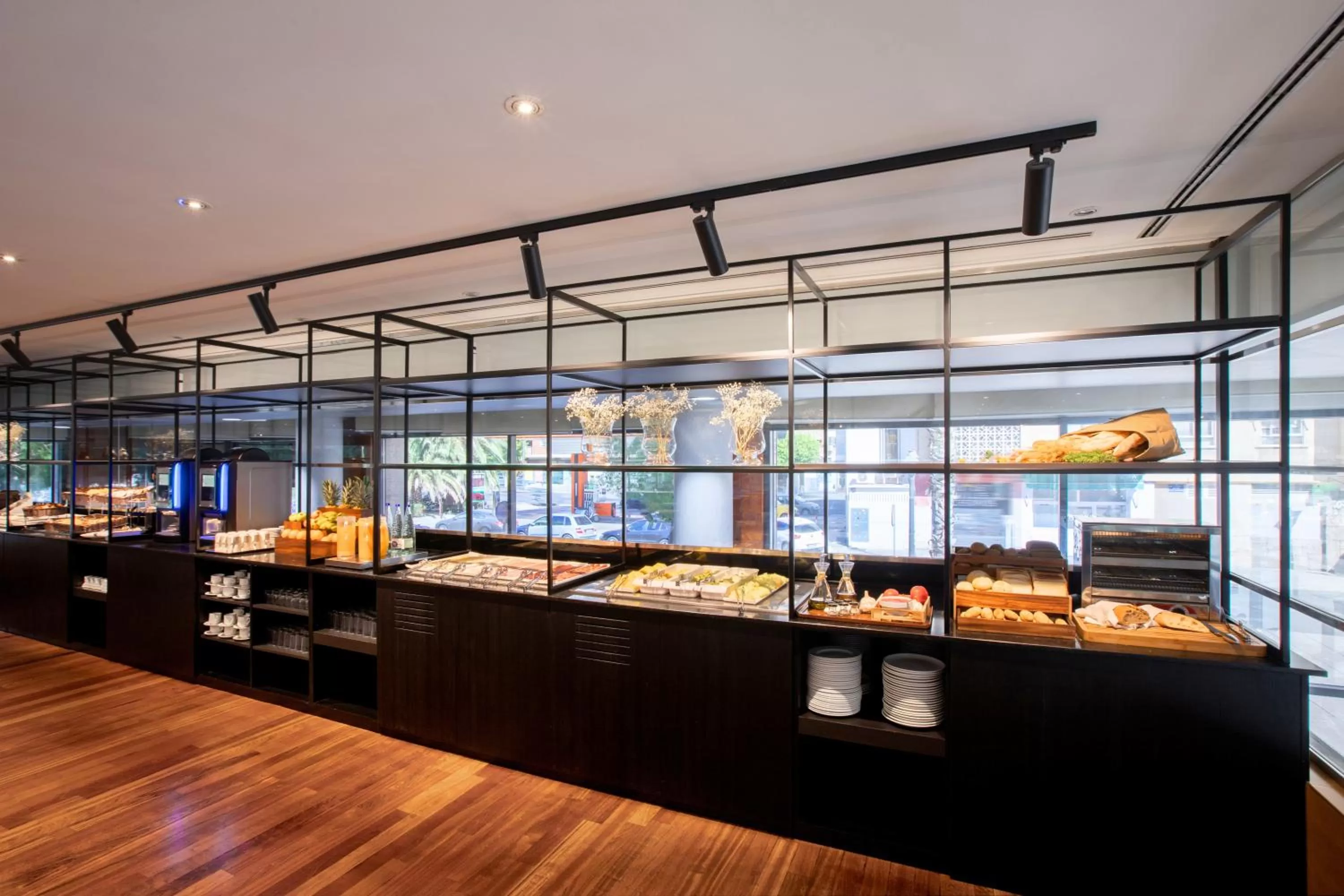 Restaurant/places to eat in Eurostars Acteón