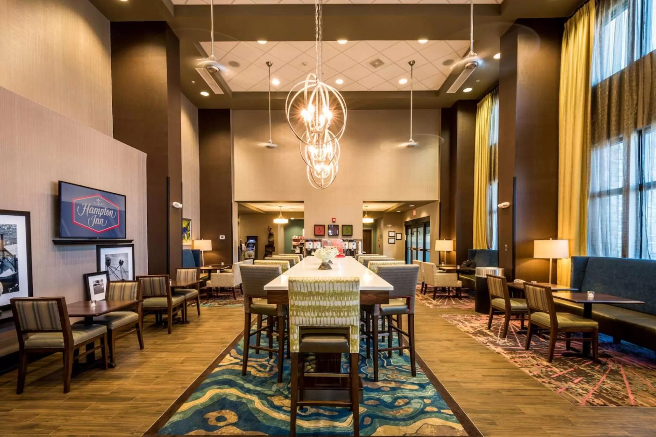 Restaurant/places to eat in Hampton Inn & Suites Gulfport