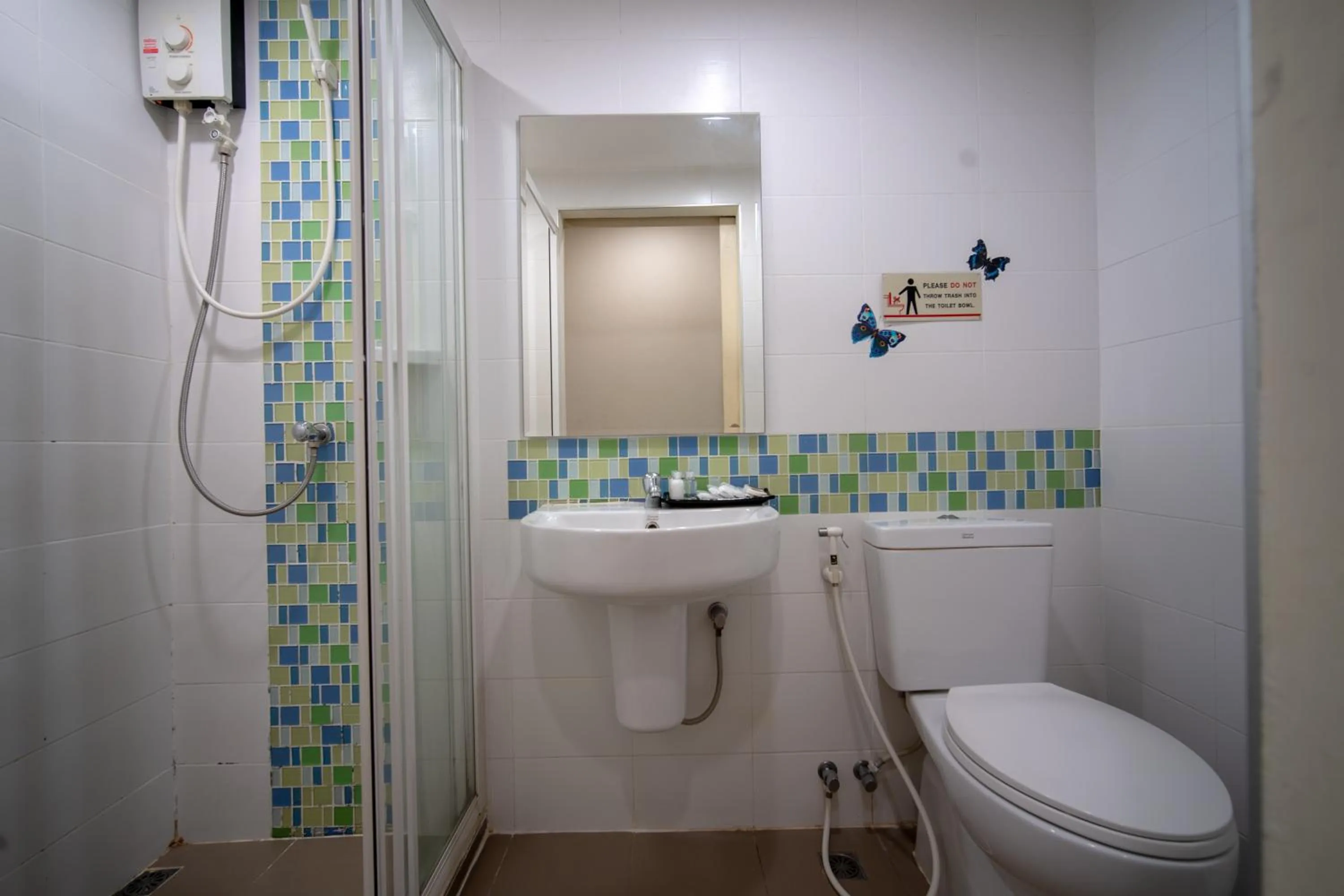 Deluxe Twin With Balcony- Building 2 in Villa Cha-Cha Khaosan Rambuttri