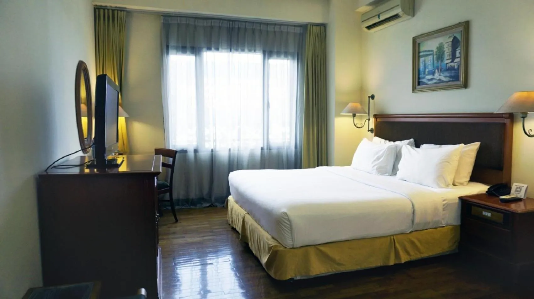 Superior Double or Twin Room in Mega Anggrek Hotel Jakarta Slipi