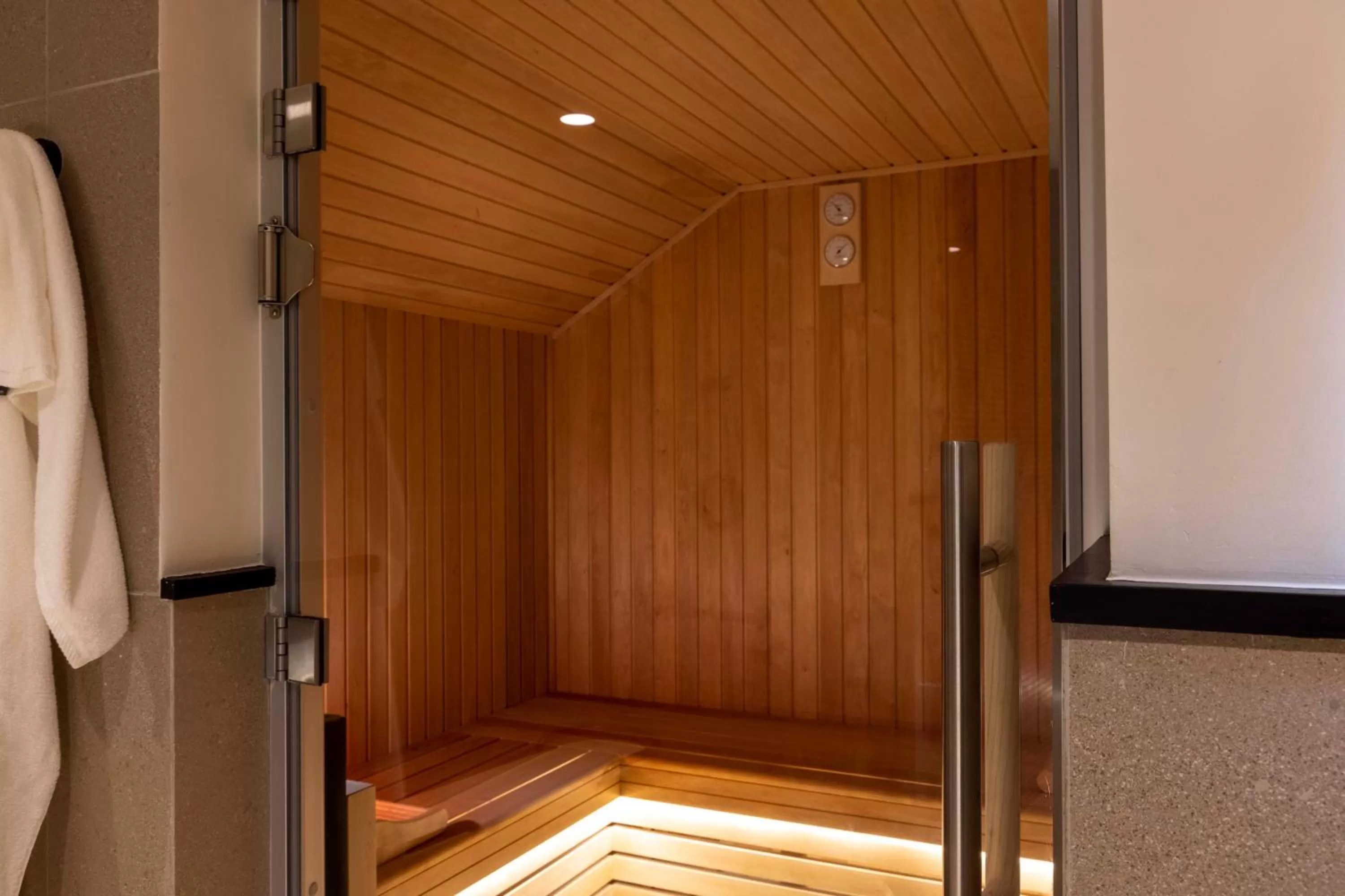 Sauna in Hotel Le 37 Bis