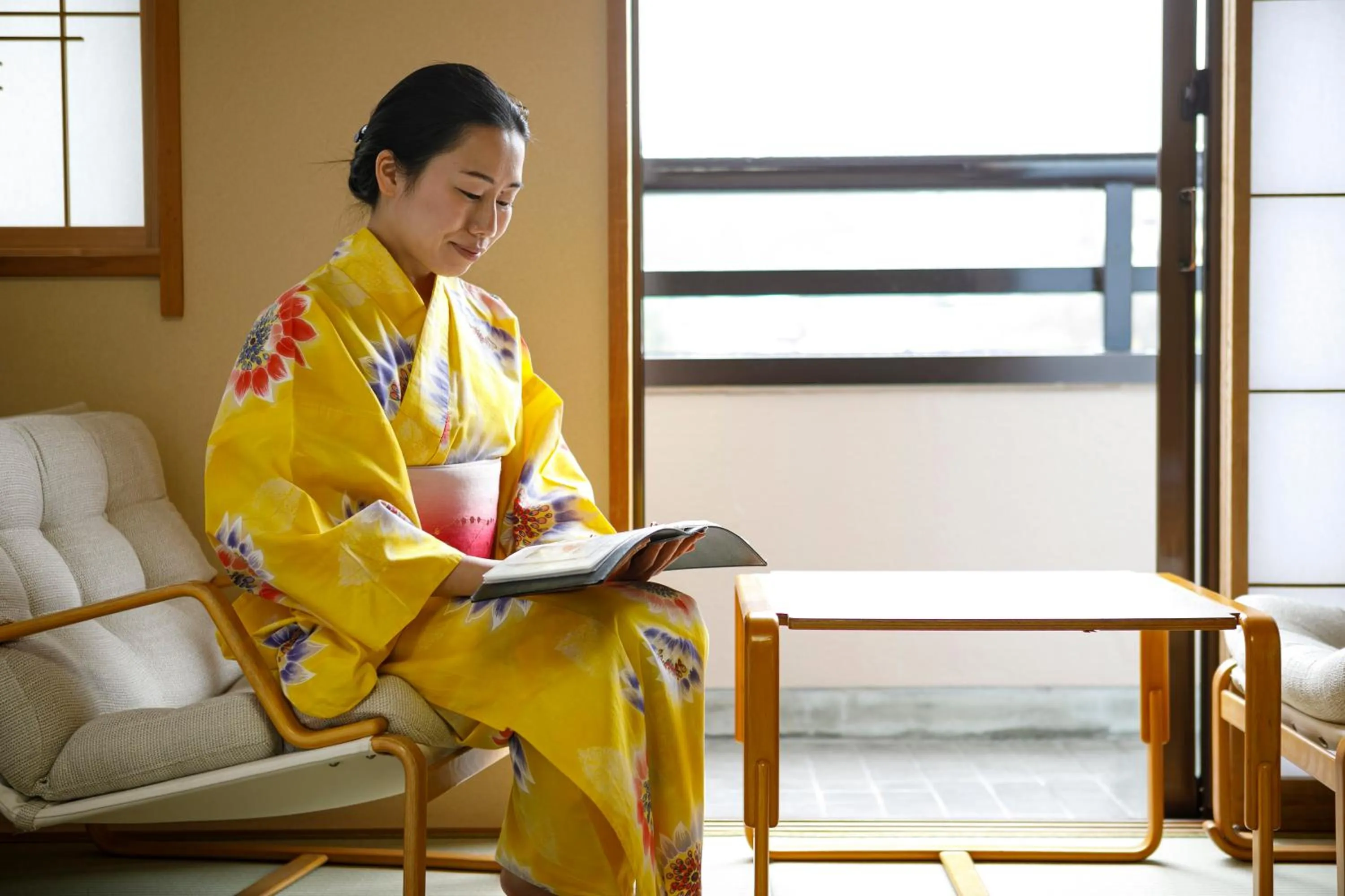 People in Honjin Hiranoya Annex