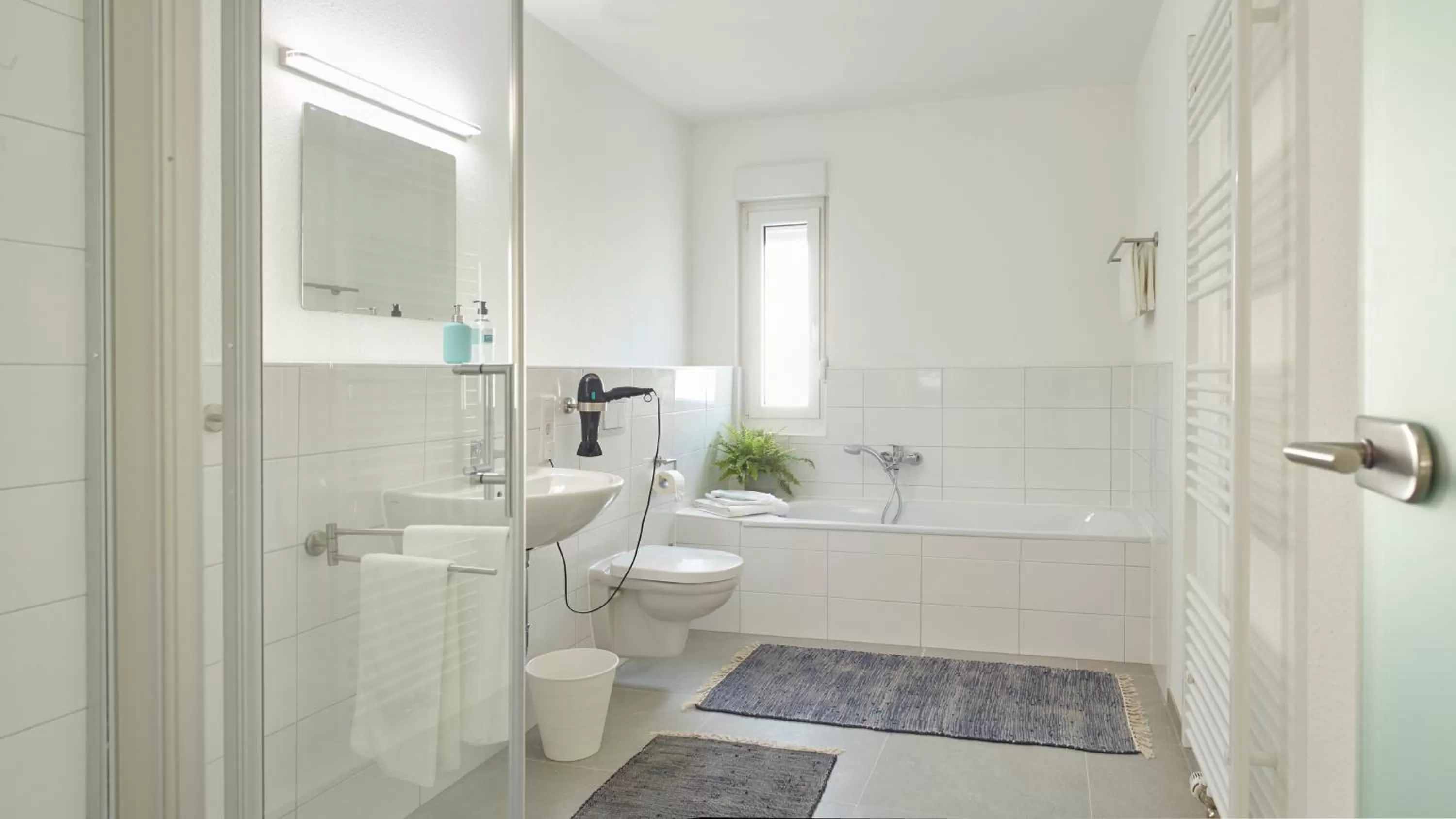 Bathroom in City Hotel ApartW3 - kostenlos parken