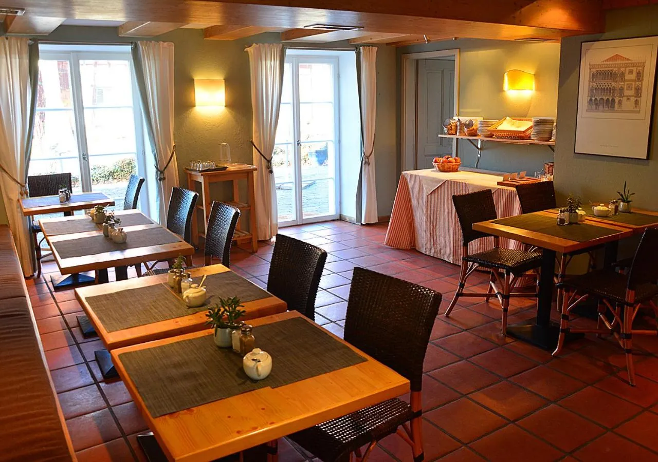 Dining area in Landhotel Schloss Buttenheim