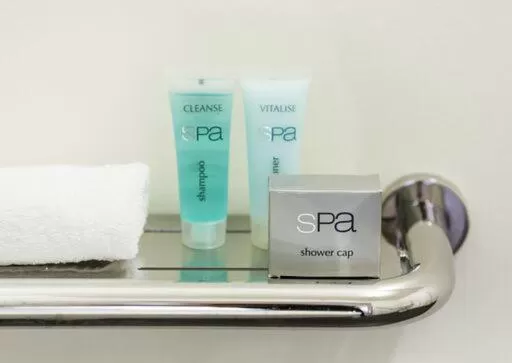 Twin Room - Disability Access in Shoreline Hotel