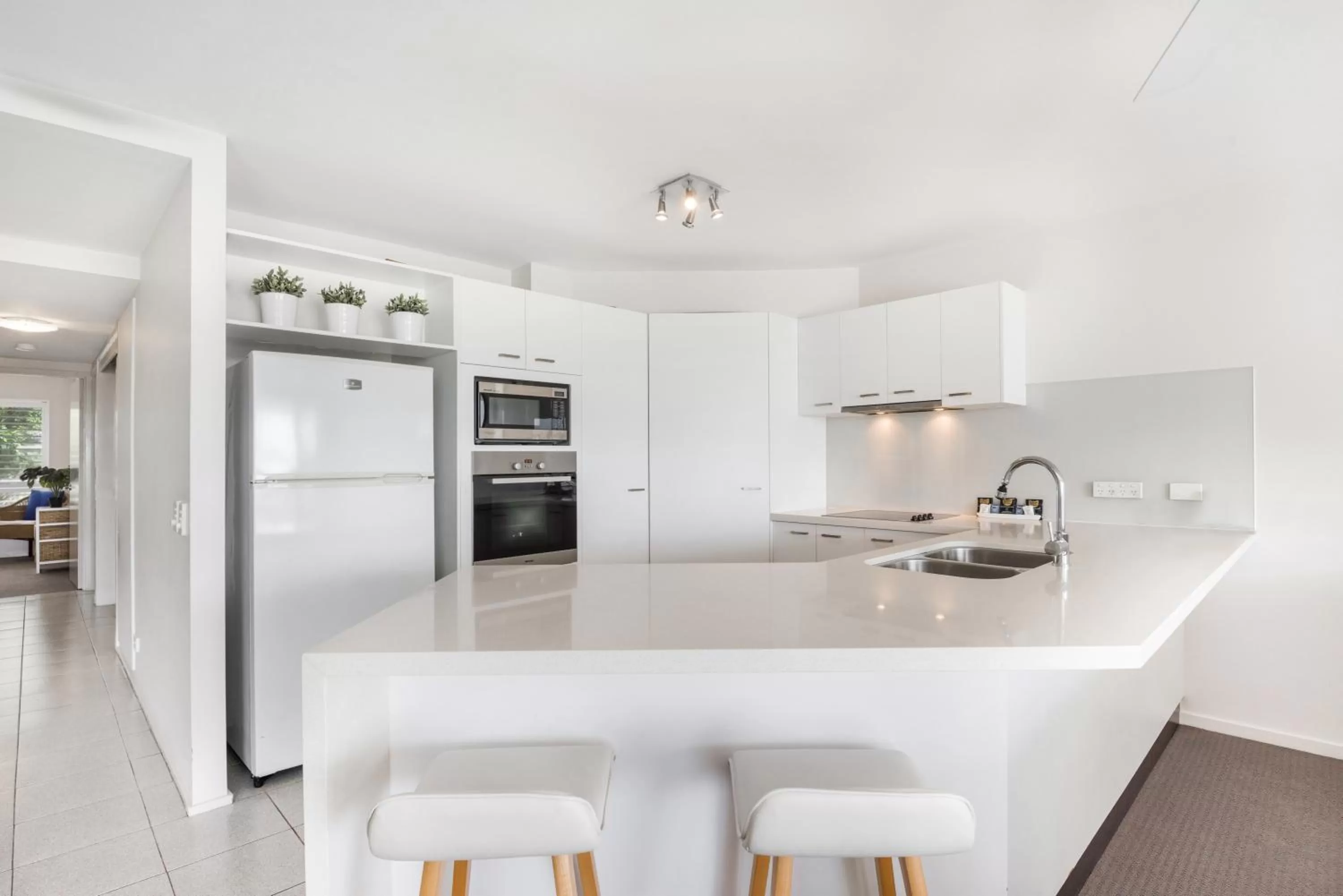 Kitchen or kitchenette in Sunshine Vista