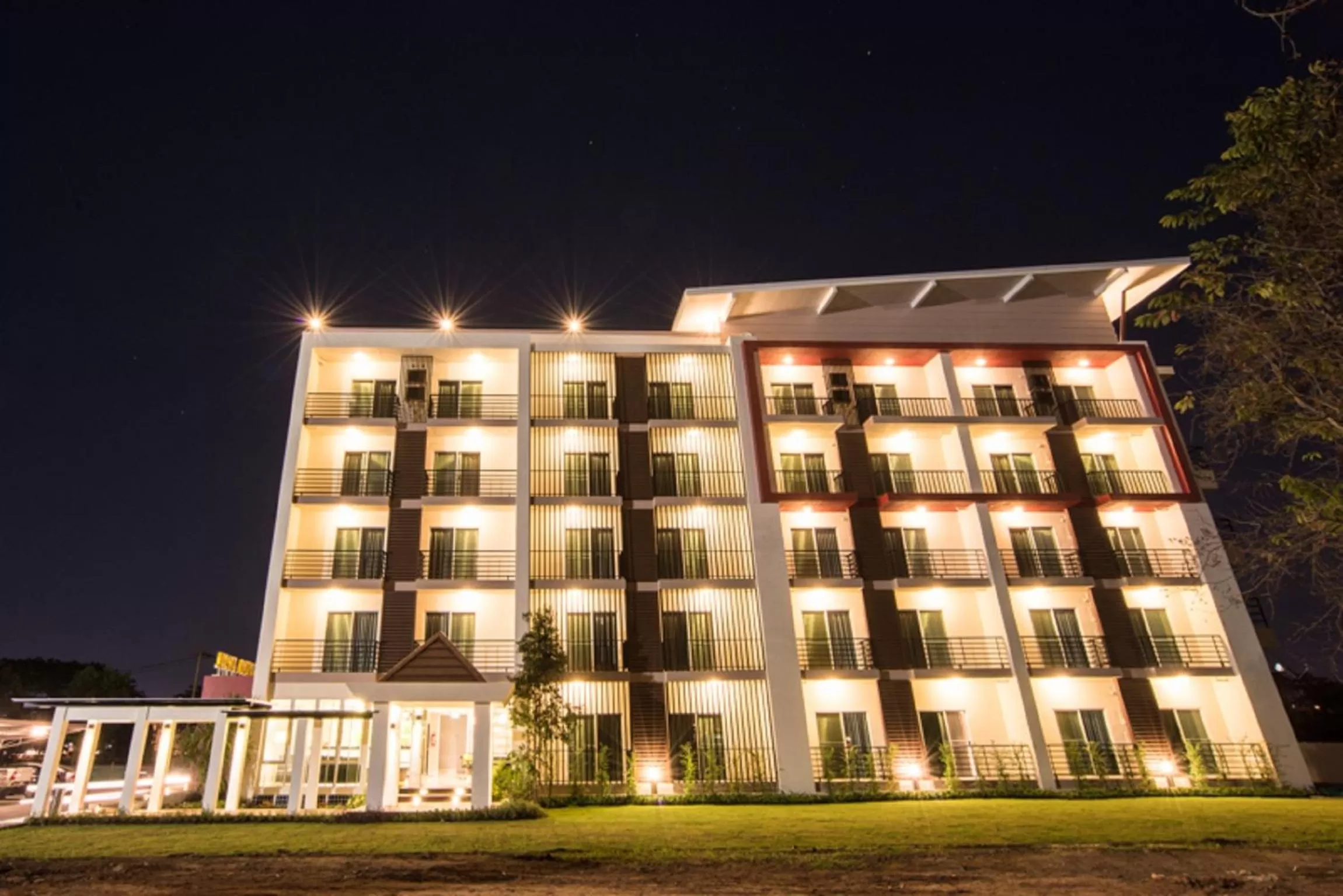 Facade/entrance in Napatra Hotel