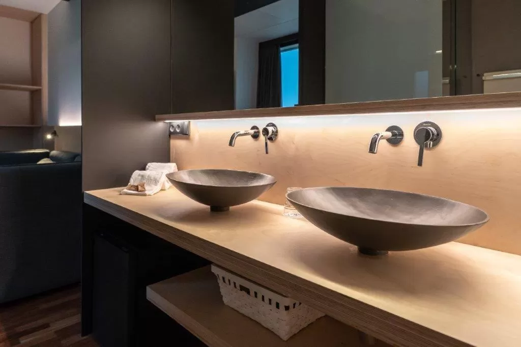 Bathroom in ETH Irún