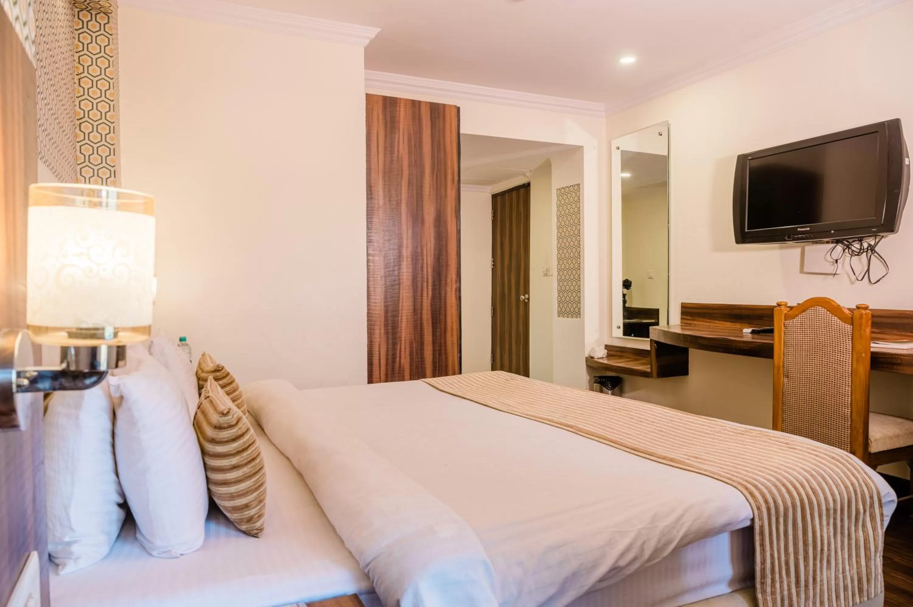 Bed in Hotel Shiva Continental