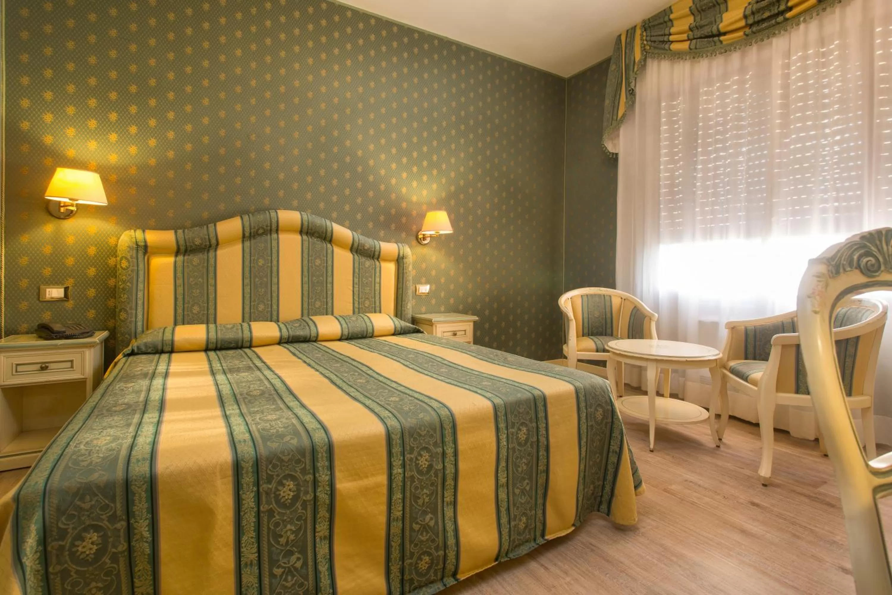 Photo of the whole room, Bed in Hotel Conterie