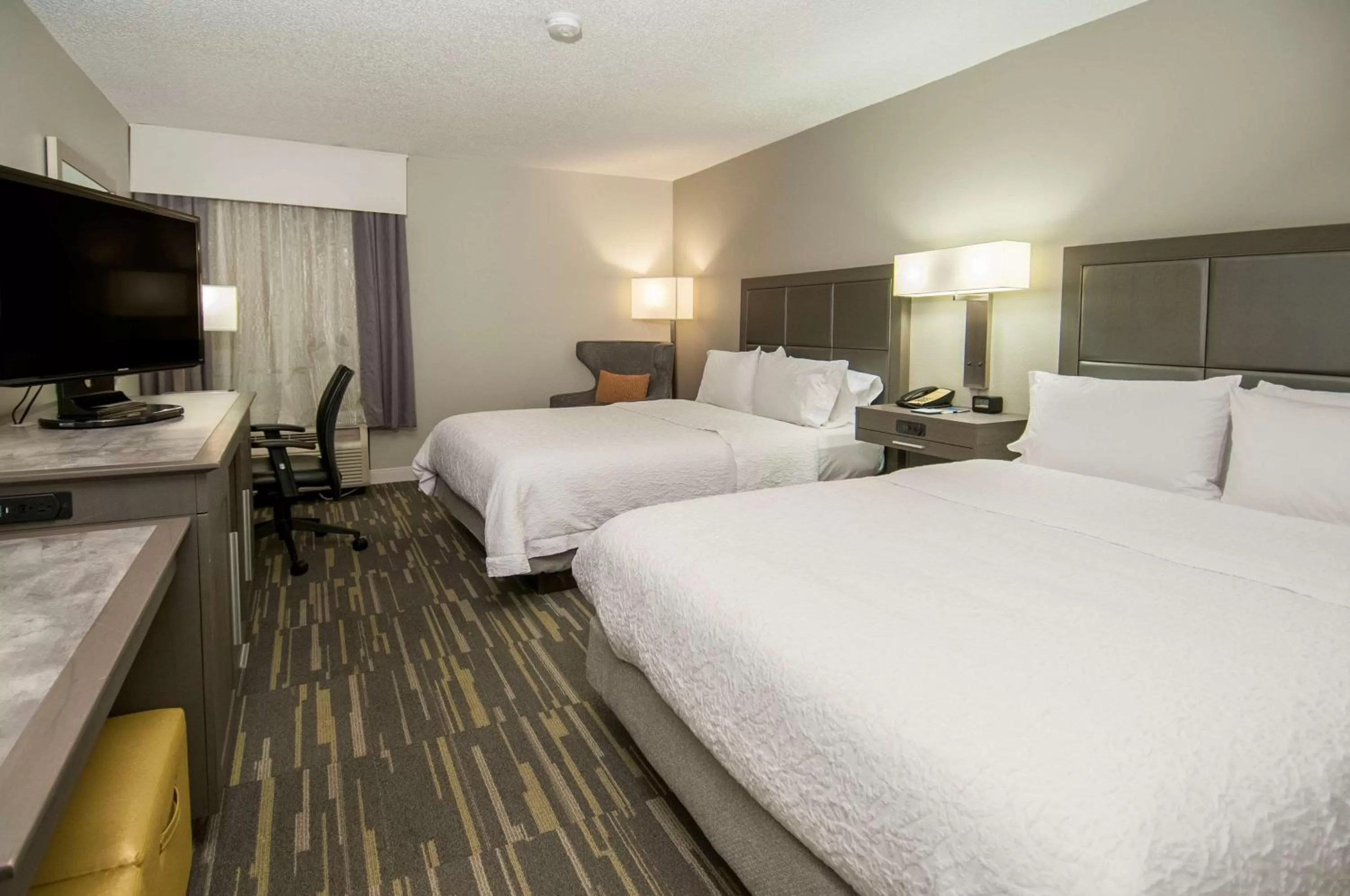 Bedroom, Bed in Hampton Inn Shreveport/Bossier City