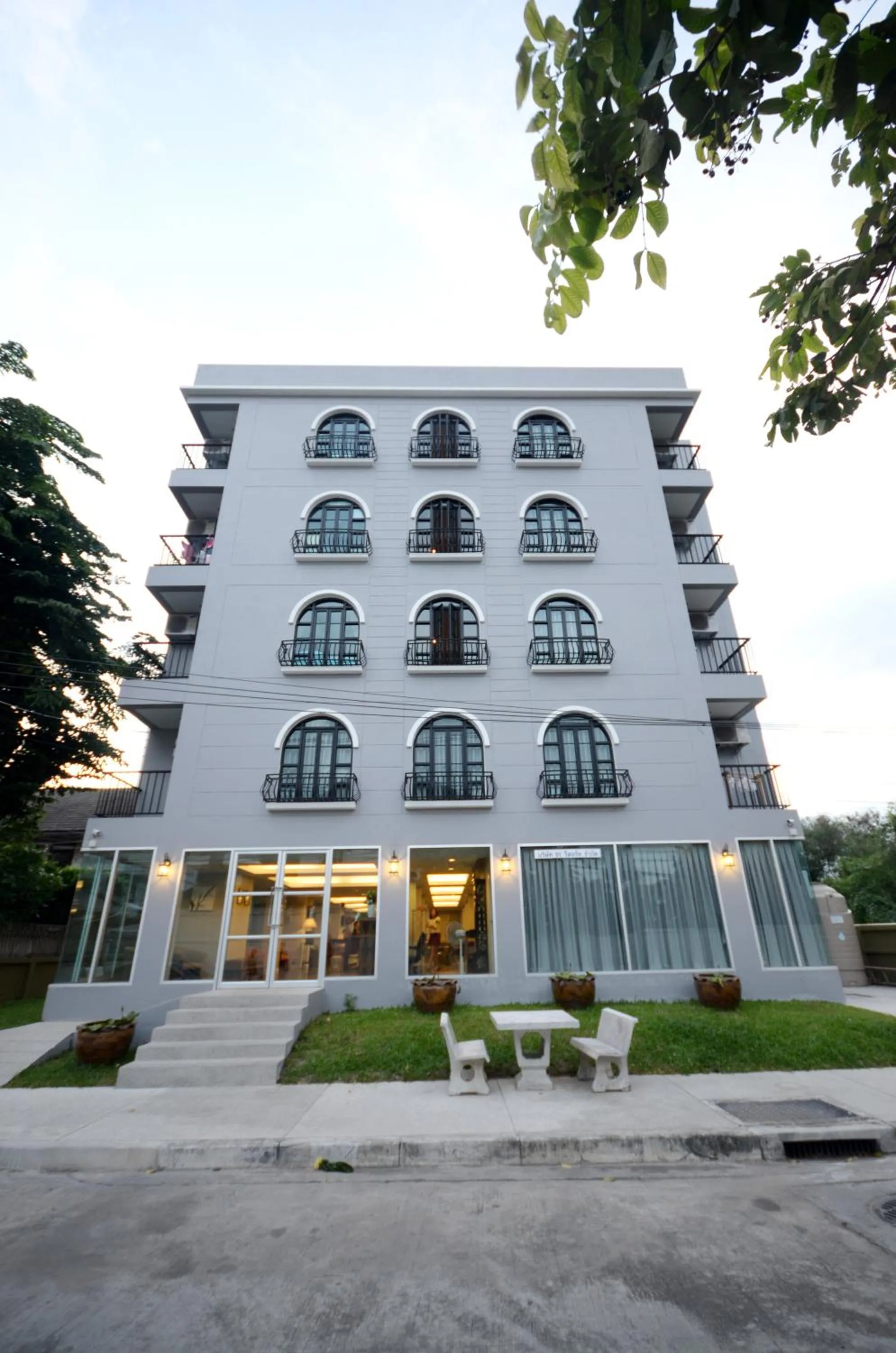 Facade/entrance in Resortel Lat Phrao 91