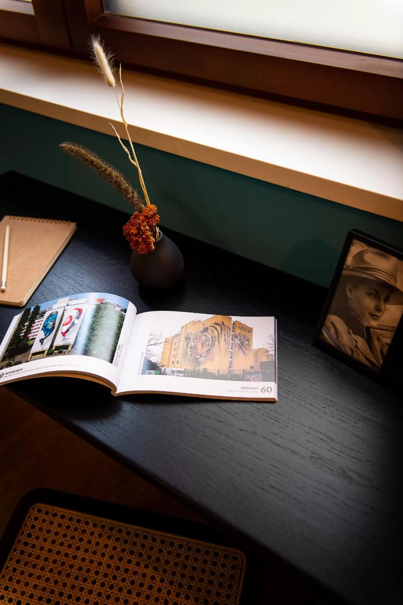 Decorative detail in Urbn Dreams II