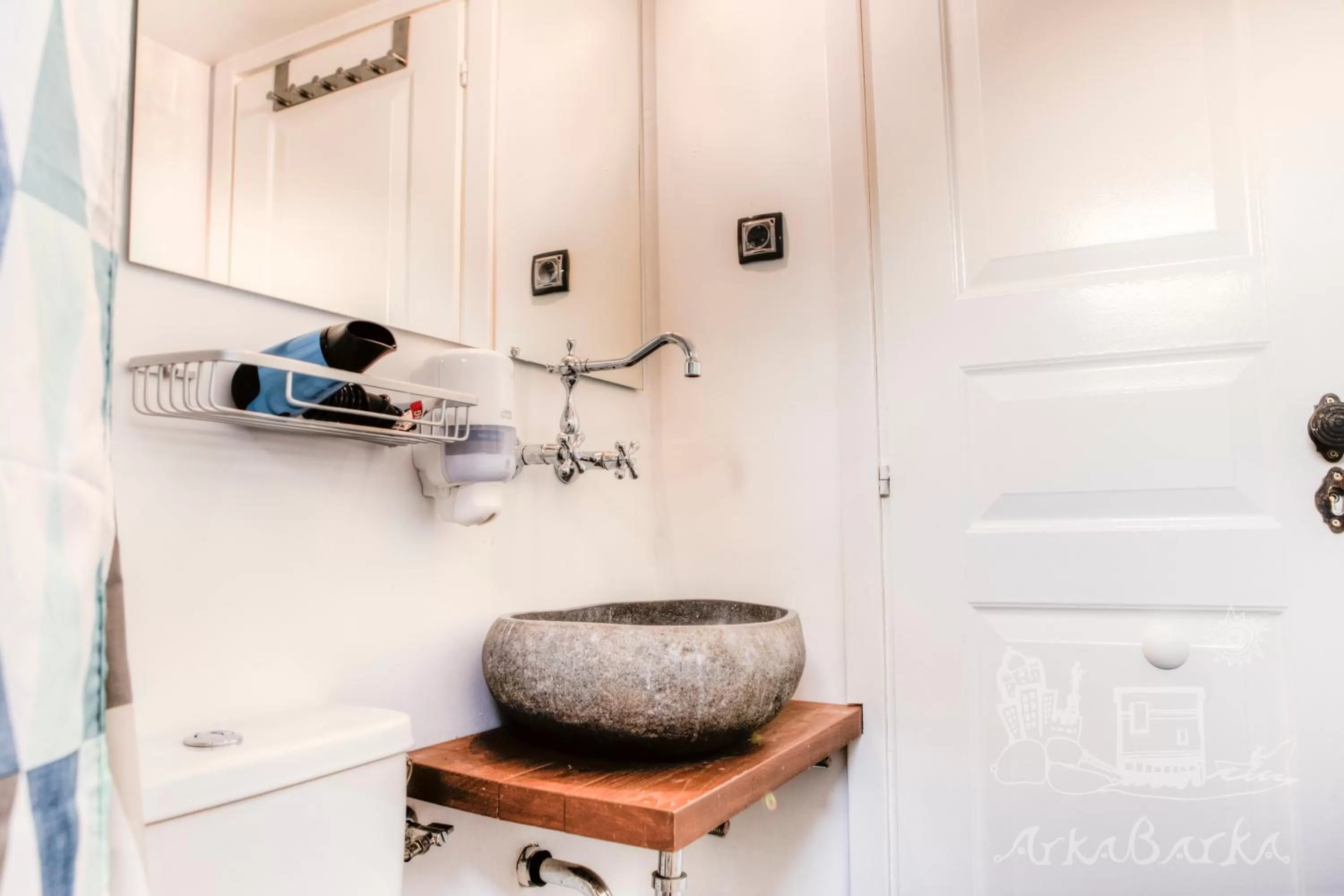 Bathroom in ArkaBarka 2- Floating Dream Rooms and Apartments