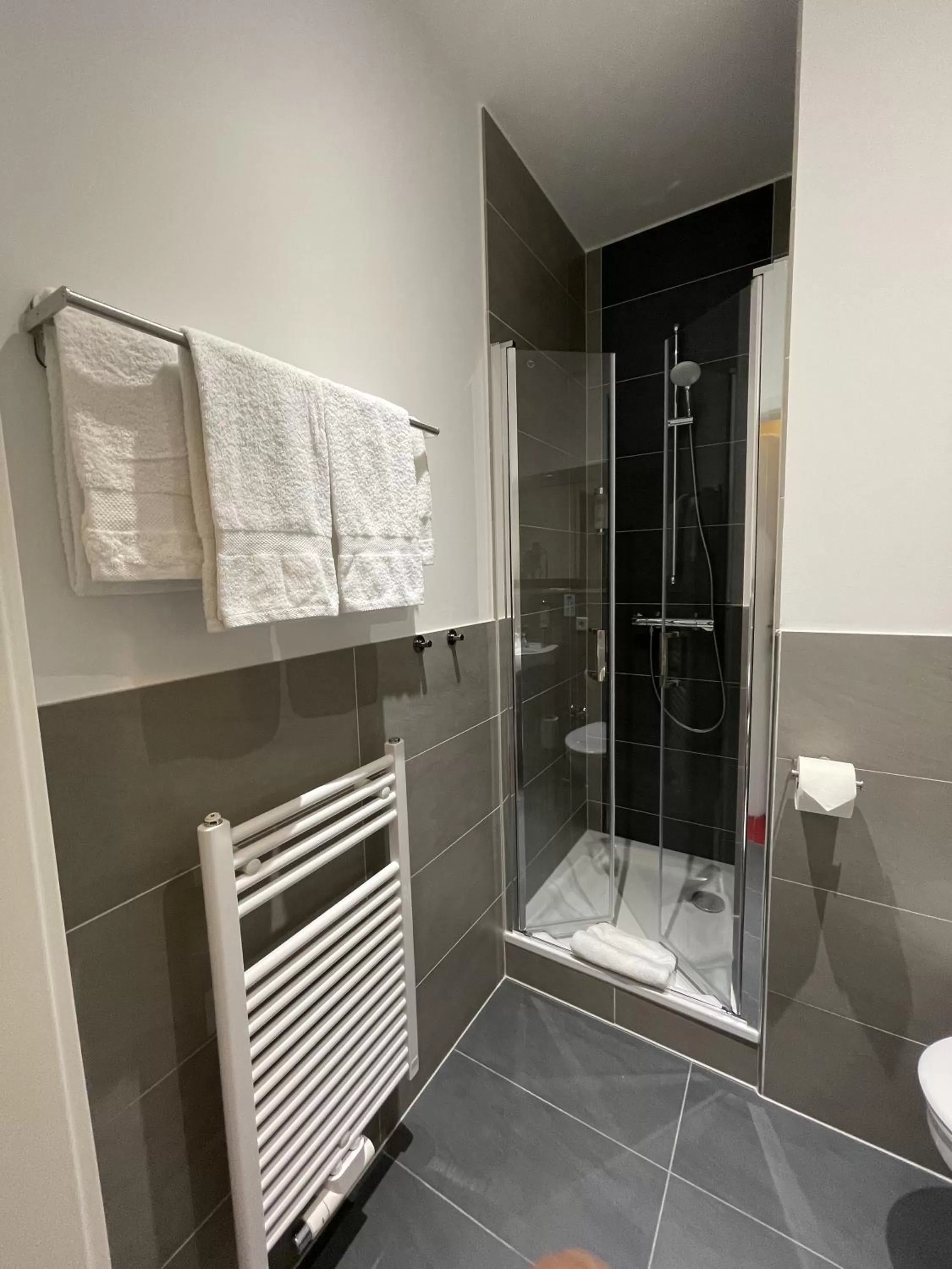 Bathroom in Palm Premium Hotel & Apartments